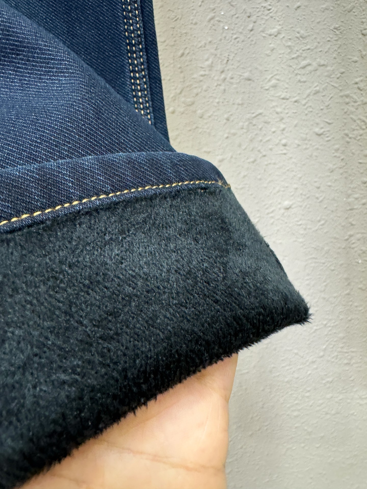 加绒款 LV路易威登 2025专柜新品，原版牛仔裤 加绒加厚保暖，原版重工打造，品牌经典LOGO设计，三