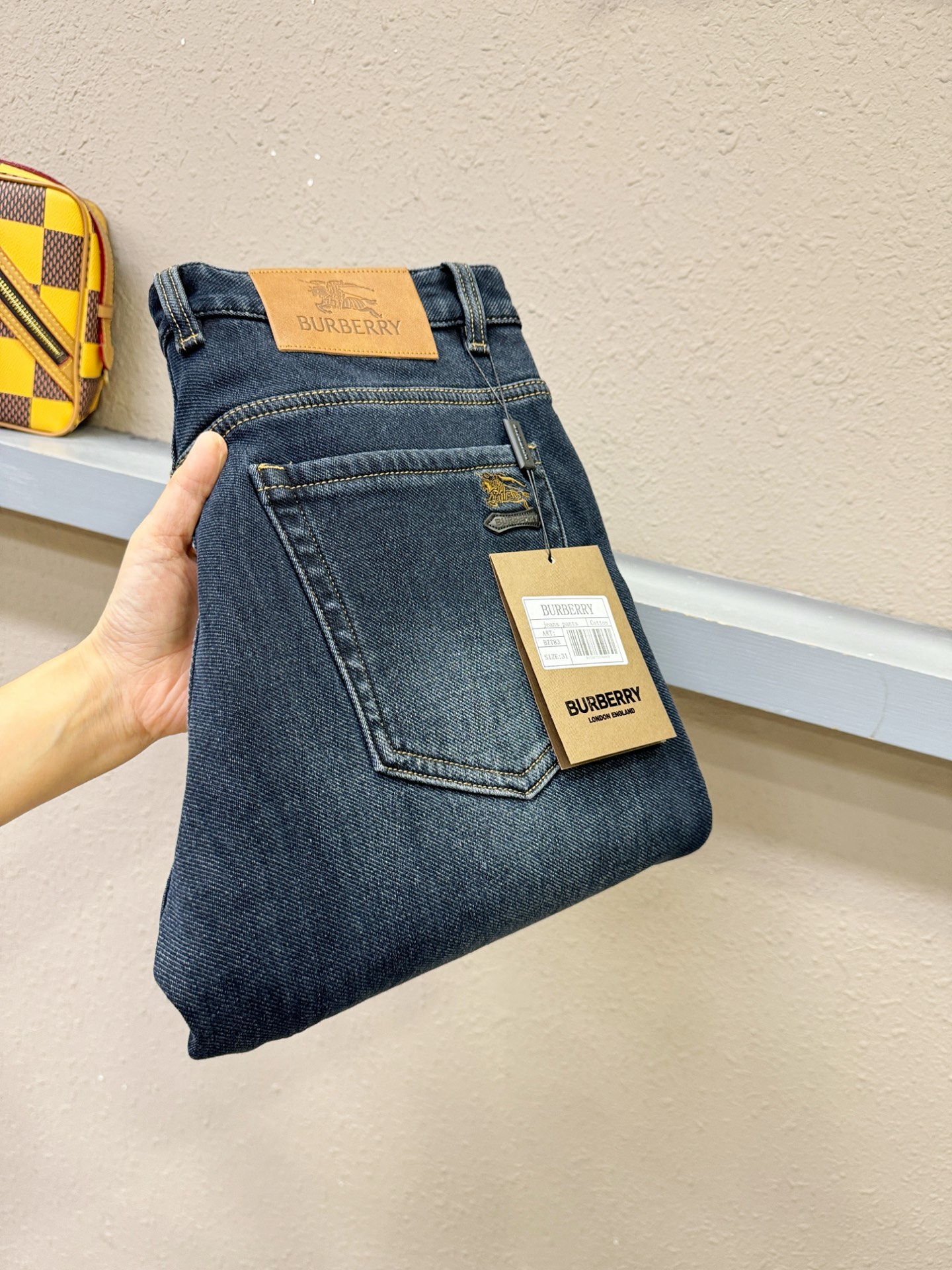 加绒款 BURBERRY巴宝莉 2025专柜新品，原版牛仔裤 加绒加厚保暖，原版重工打造，品牌经典LOG