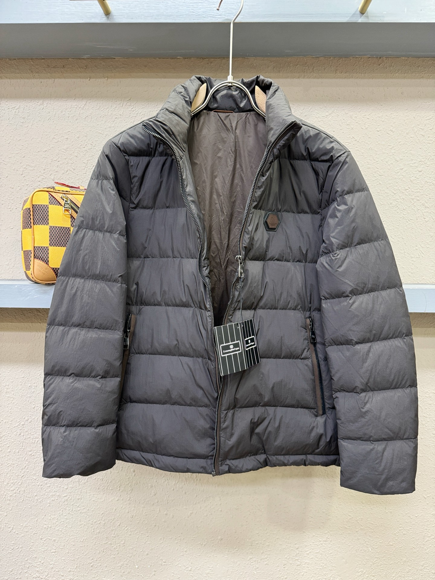 Ermenegildo Zeg*a杰*亚 2025新款羽绒服，秀场新品，品相非常完美，专柜高科技防水面料