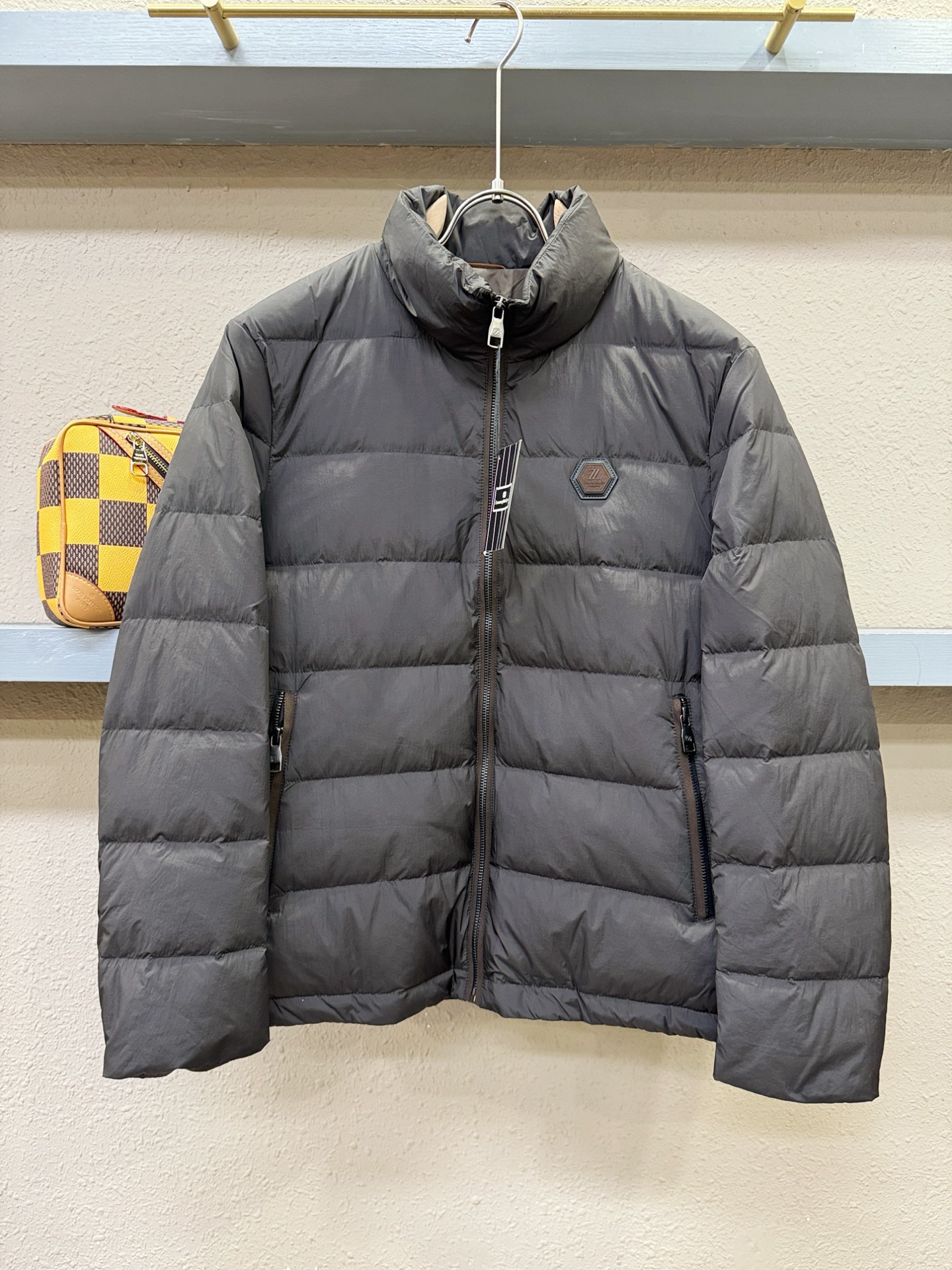 Ermenegildo Zeg*a杰*亚 2025新款羽绒服，秀场新品，品相非常完美，专柜高科技防水面料