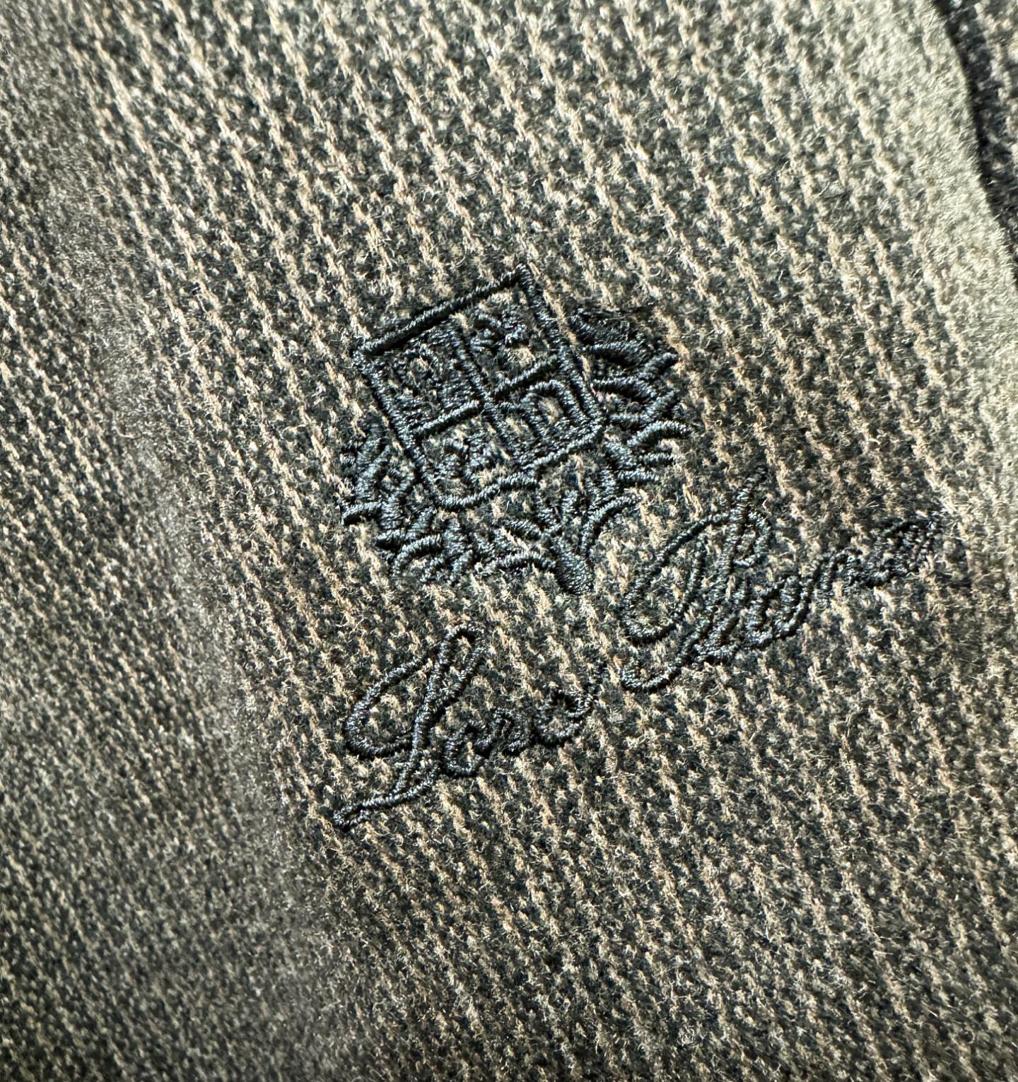 Loro Piana诺悠翩雅 2025秋冬超火爆休闲裤，选用欧洲进口羊毛面料，柔软舒适有质感，原版五金配