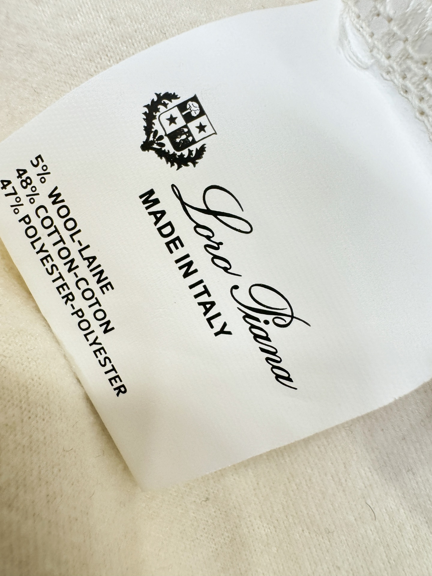 套装Loro Piana诺悠翩雅 2025秋冬新款抓绒套装，内里抓绒保暖，细节精致高级，高级感满满。定制