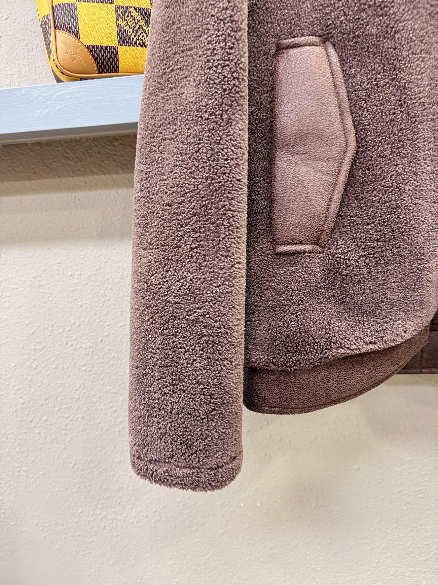 Moncler蒙口 新品皮毛一体，原生态人造皮面料；100%进口皮毛一体！采用进口人造皮！皮料品质相当高