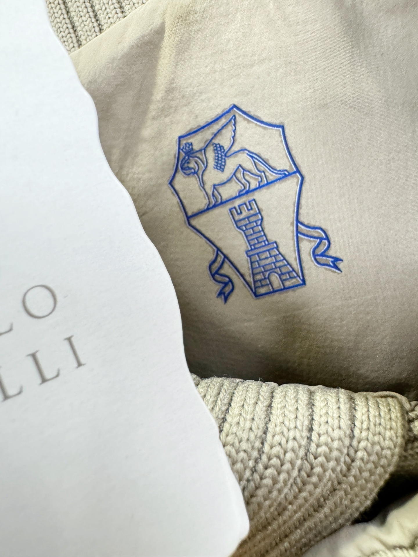 BC布鲁提2025新款羽绒服，秀场新品，品相非常完美，专柜高科技防水面料，内里白鸭绒填充，舒适保暖，色泽