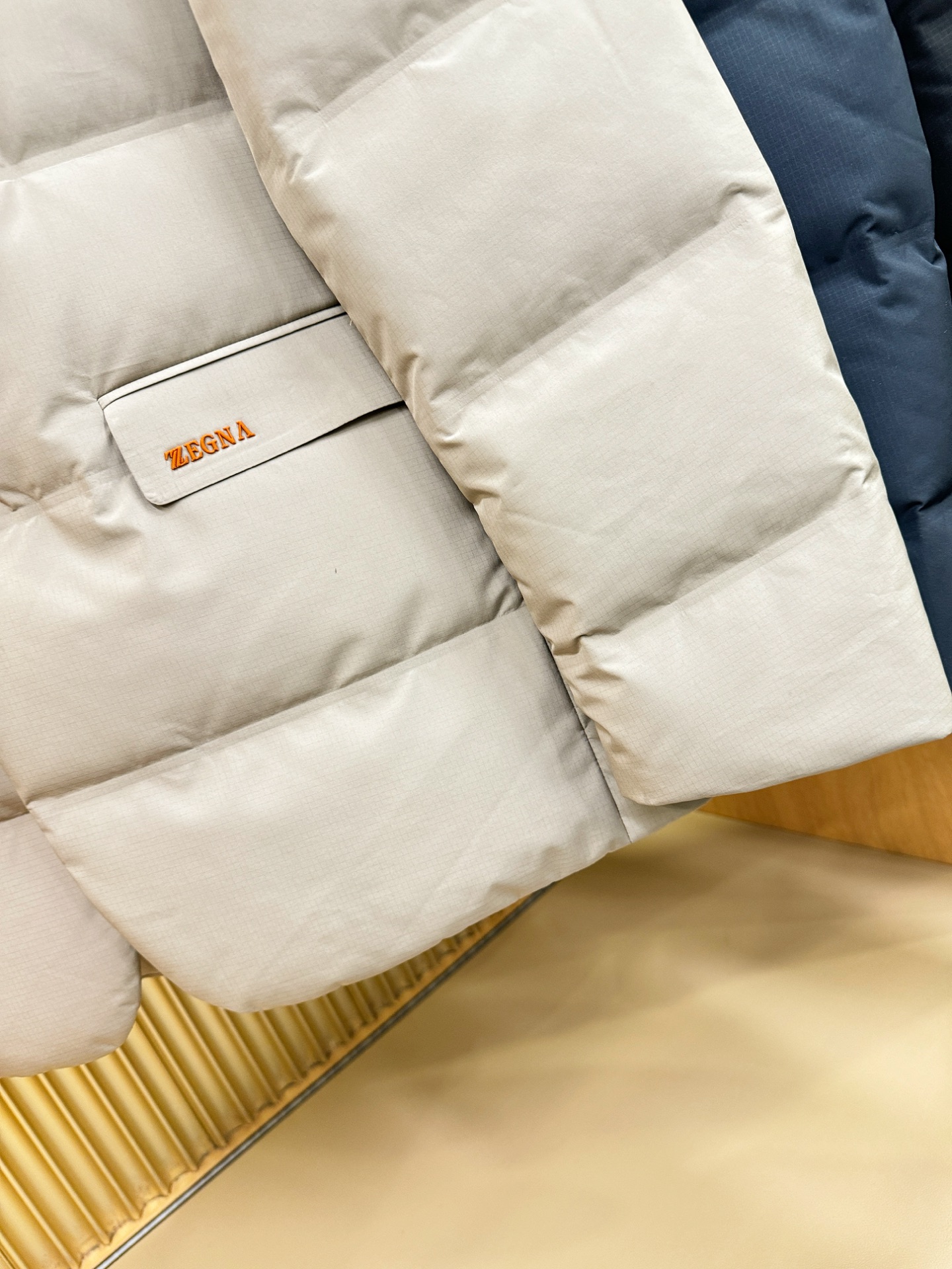 Ermenegildo Zeg*a杰*亚 2025新款羽绒服，衣领可拆，秀场新品，品相非常完美，专柜高科