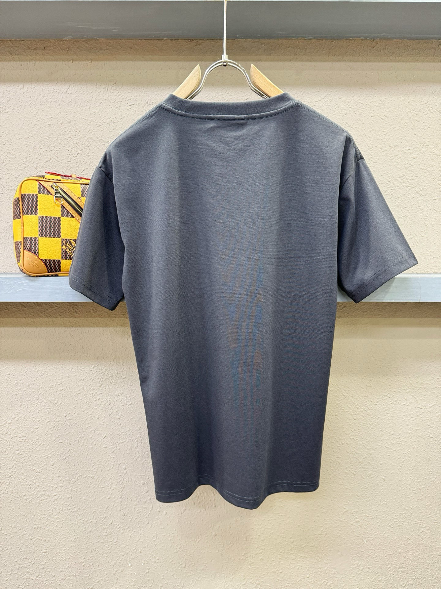 BURBERRY巴宝莉 2025春夏新款短袖T恤！走秀图案时尚休闲短袖T恤衫！设计logo设计！极具设计