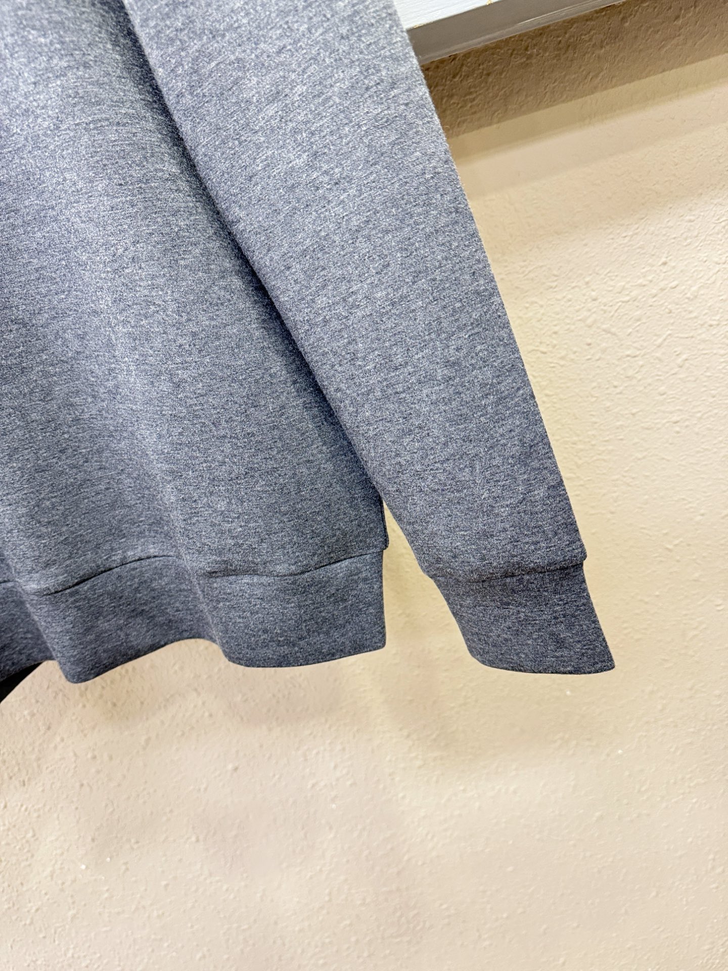 套装 Ermenegildo Zeg*a杰*亚 2025秋冬新款休闲套装，细节精致高级，高级感满满。定制