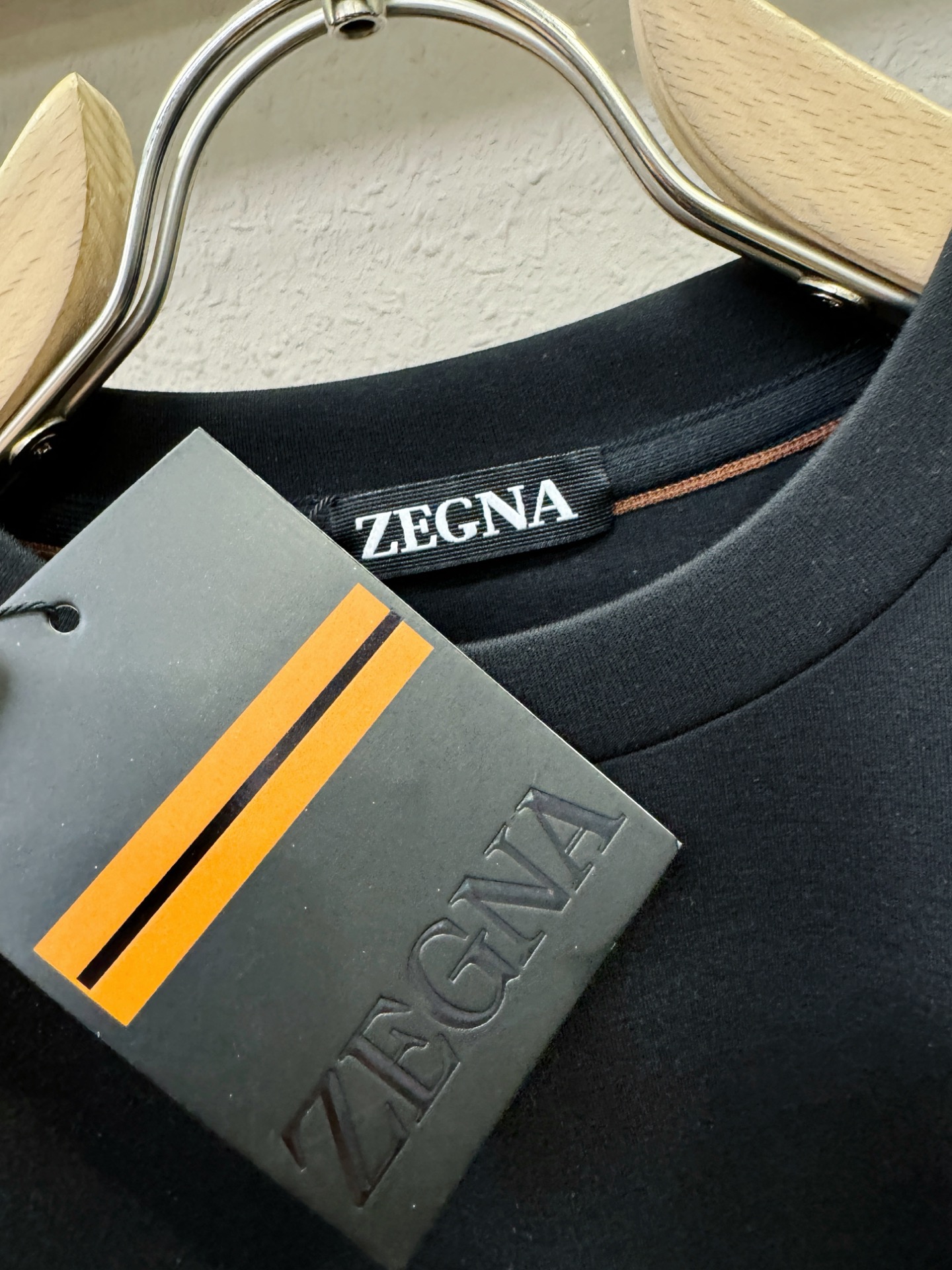 套装 Ermenegildo Zeg*a杰*亚 2025秋冬新款休闲套装，细节精致高级，高级感满满。定制