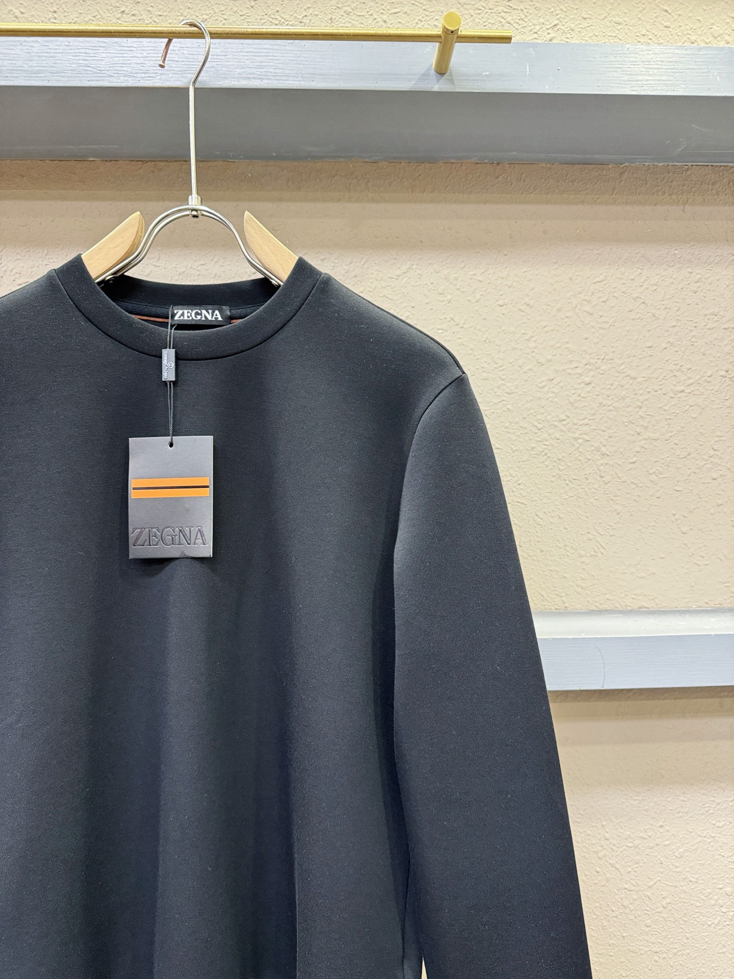 套装 Ermenegildo Zeg*a杰*亚 2025秋冬新款休闲套装，细节精致高级，高级感满满。定制