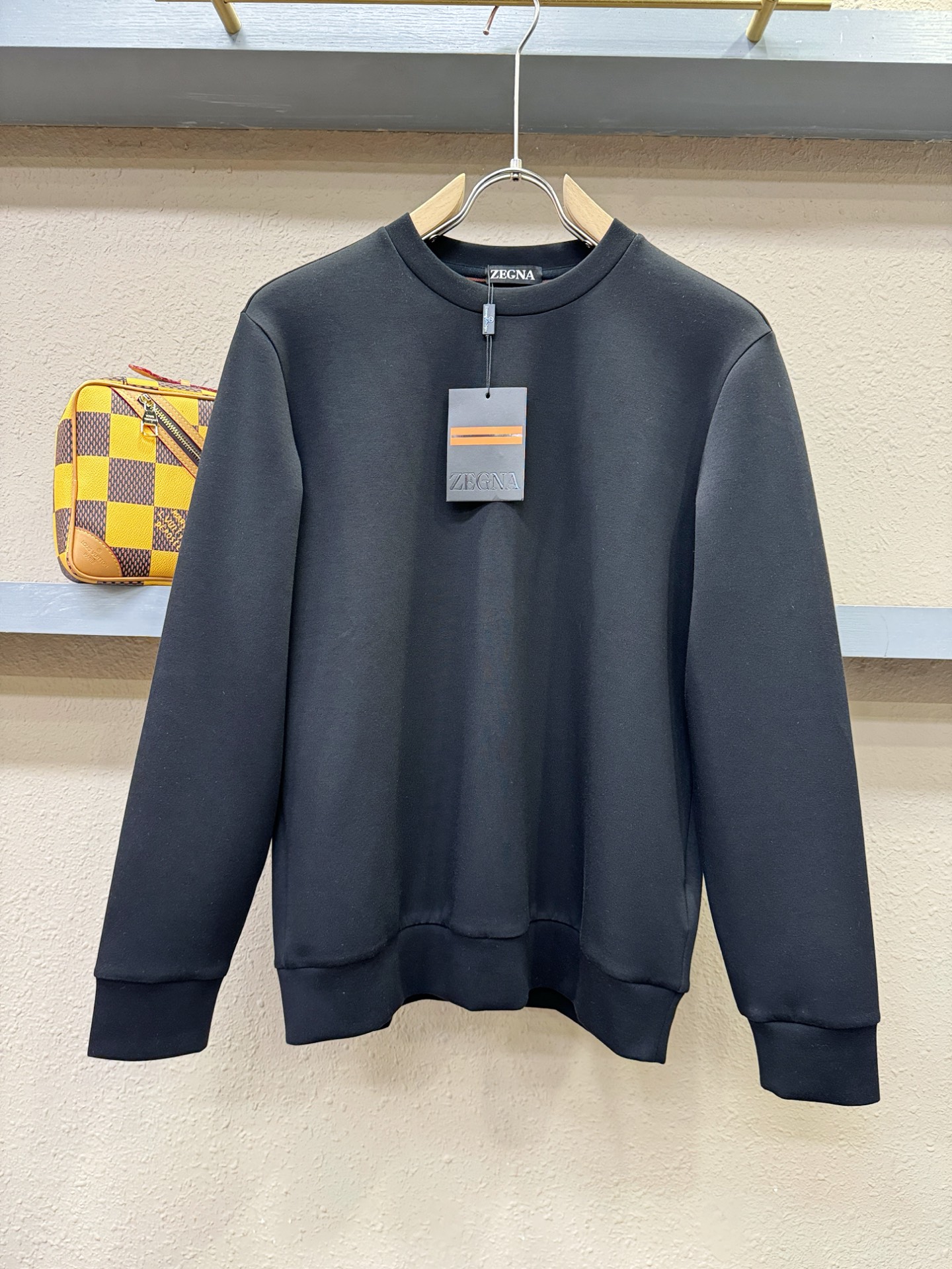 套装 Ermenegildo Zeg*a杰*亚 2025秋冬新款休闲套装，细节精致高级，高级感满满。定制