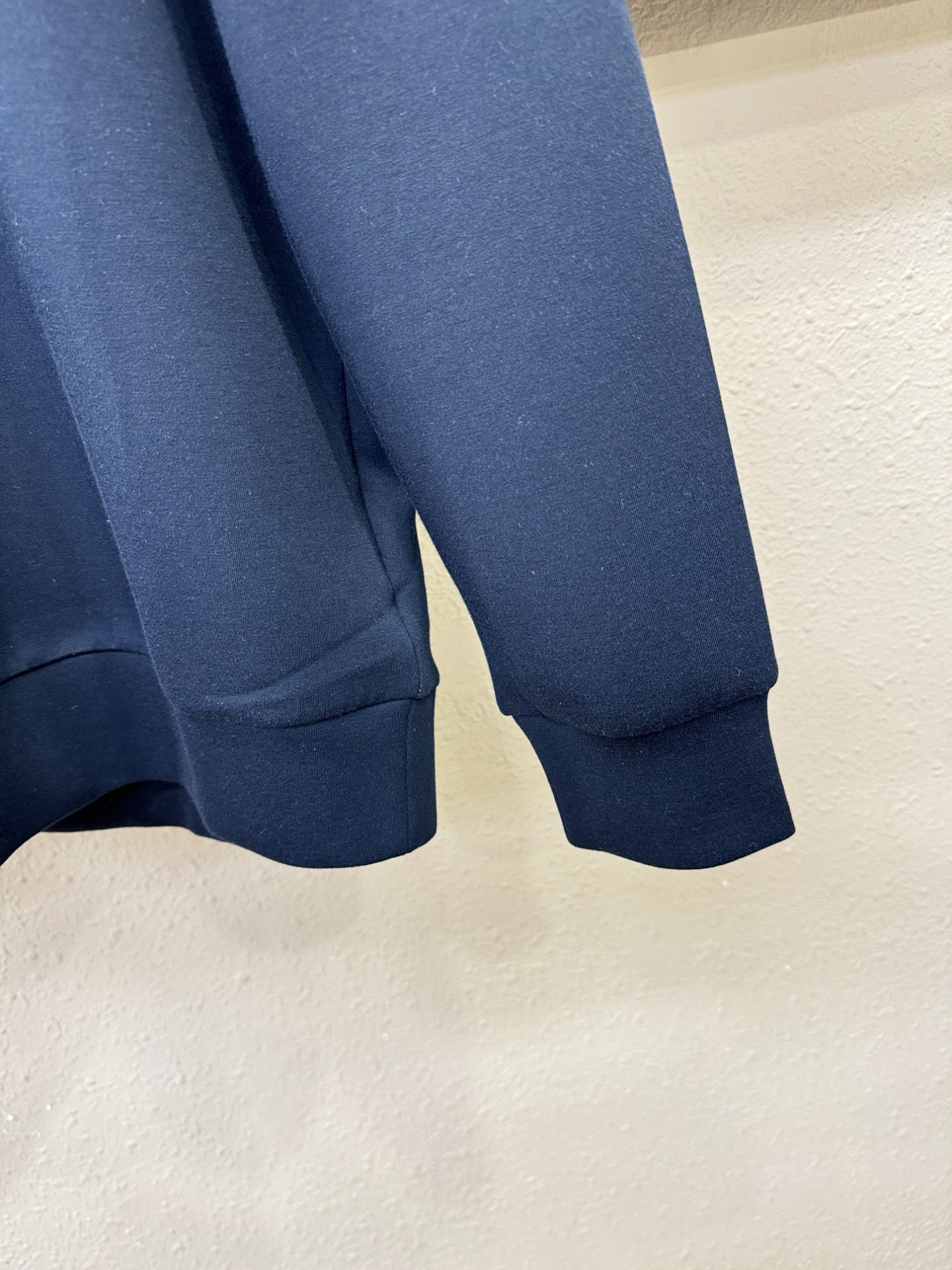 套装 Ermenegildo Zeg*a杰*亚 2025秋冬新款休闲套装，细节精致高级，高级感满满。定制