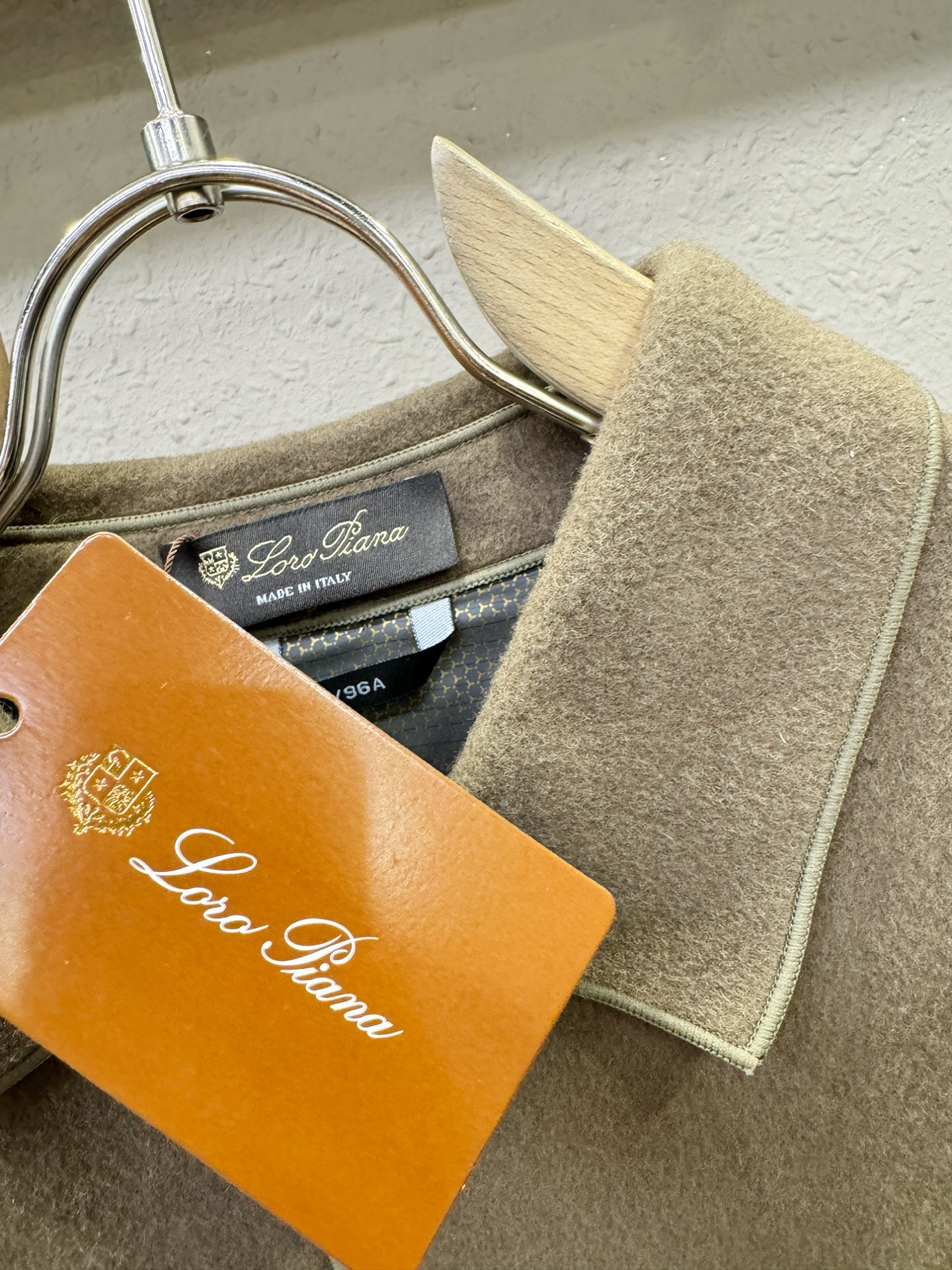 Loro Piana诺悠翩雅 2025秋冬新款外套，双面羊绒面料，原版五金配件，厚款外套，面料质感醇厚挺