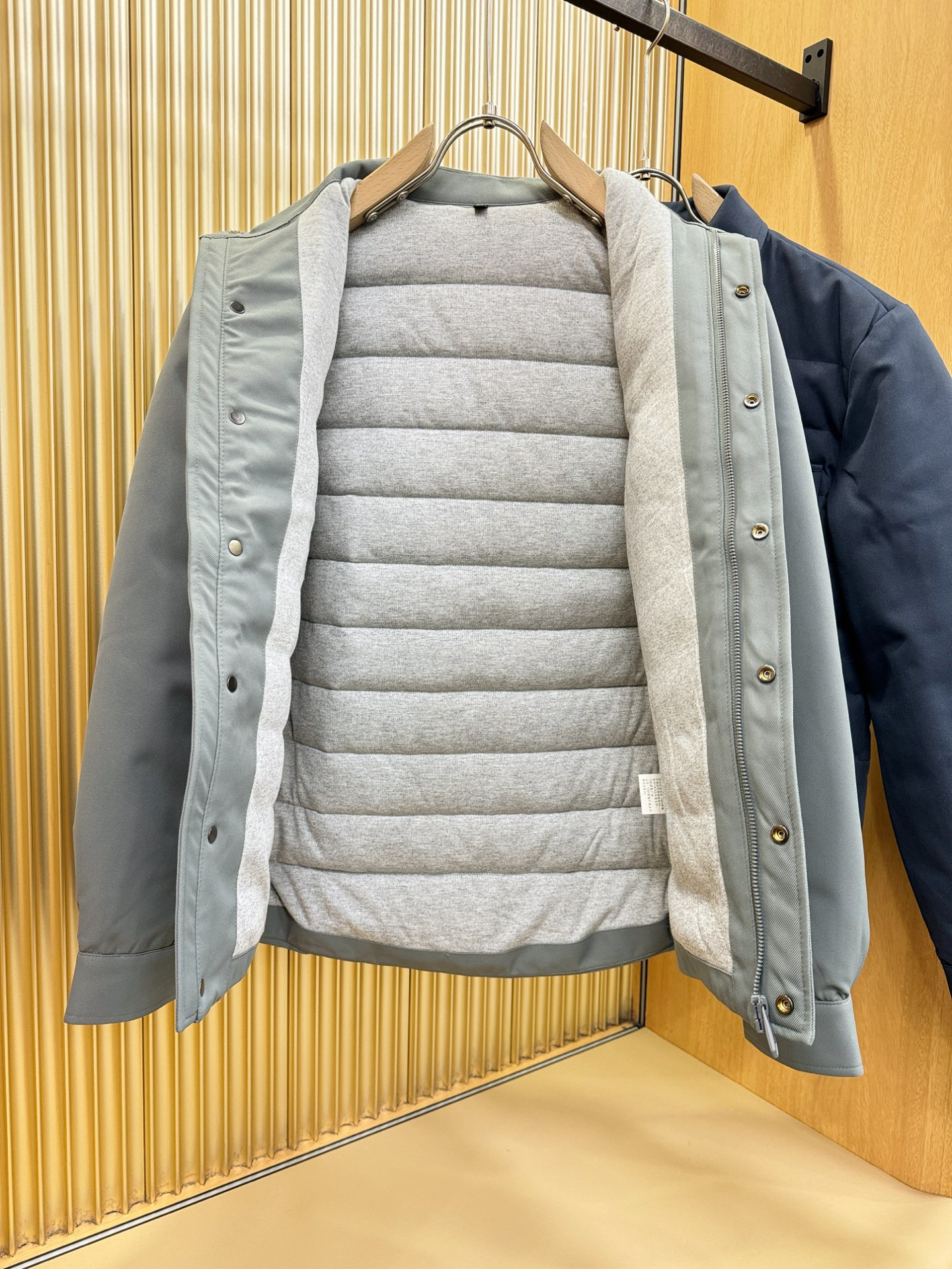 Ermenegildo Zeg*a杰*亚 2025新款羽绒服，秀场新品，品相非常完美，专柜高科技防水面料