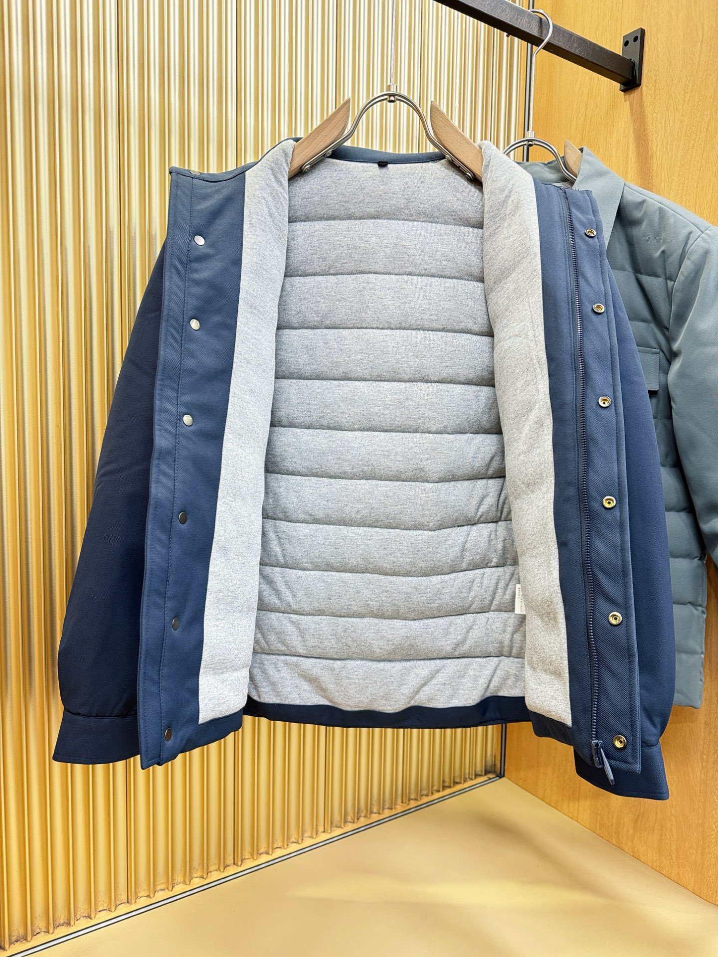 Ermenegildo Zeg*a杰*亚 2025新款羽绒服，秀场新品，品相非常完美，专柜高科技防水面料