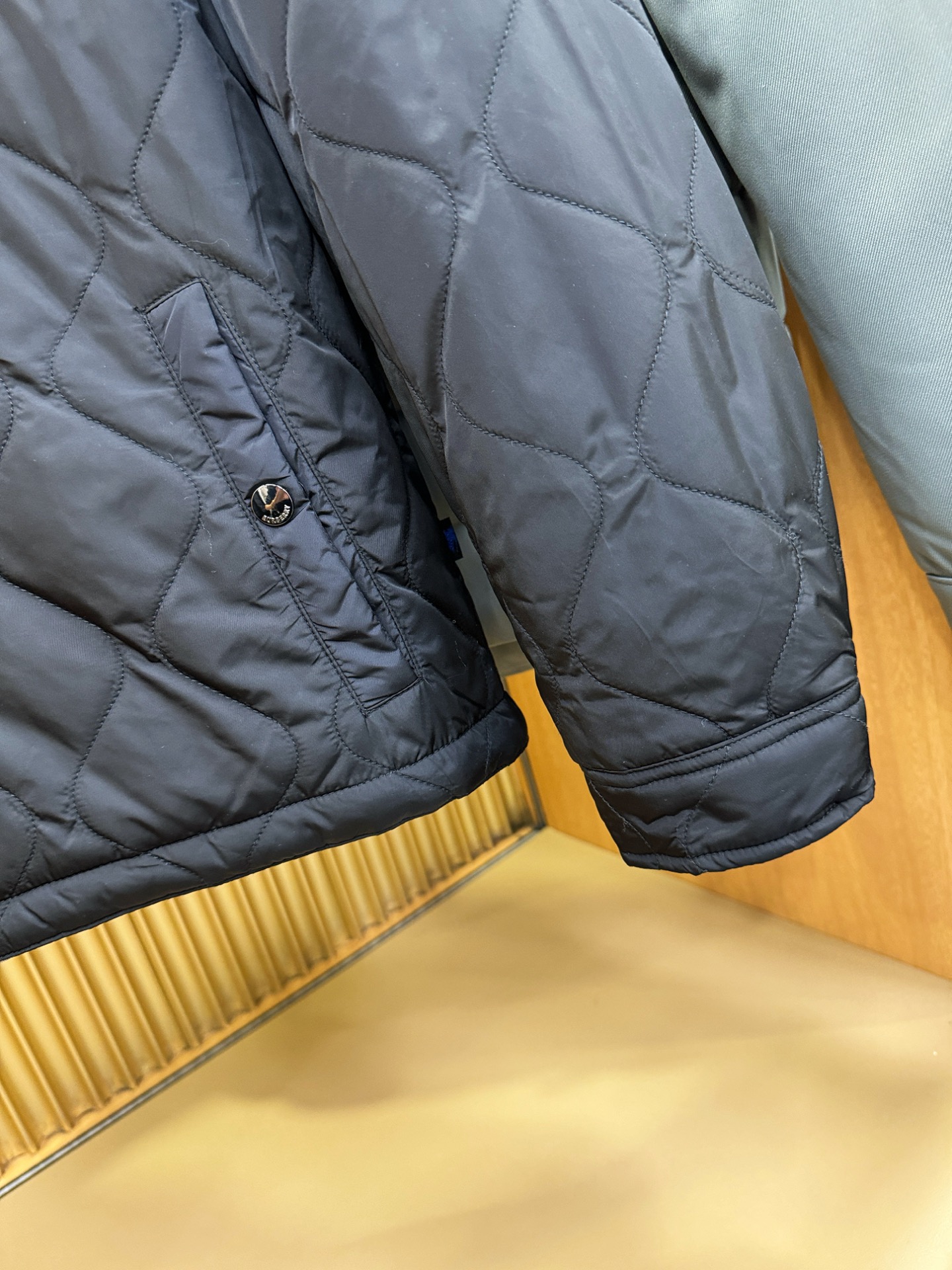 BURBERRY巴宝莉 2025秋冬新款棉服夹克外套，内里加棉，精工刺绣，原单狠货 意大利进口面料时尚夹