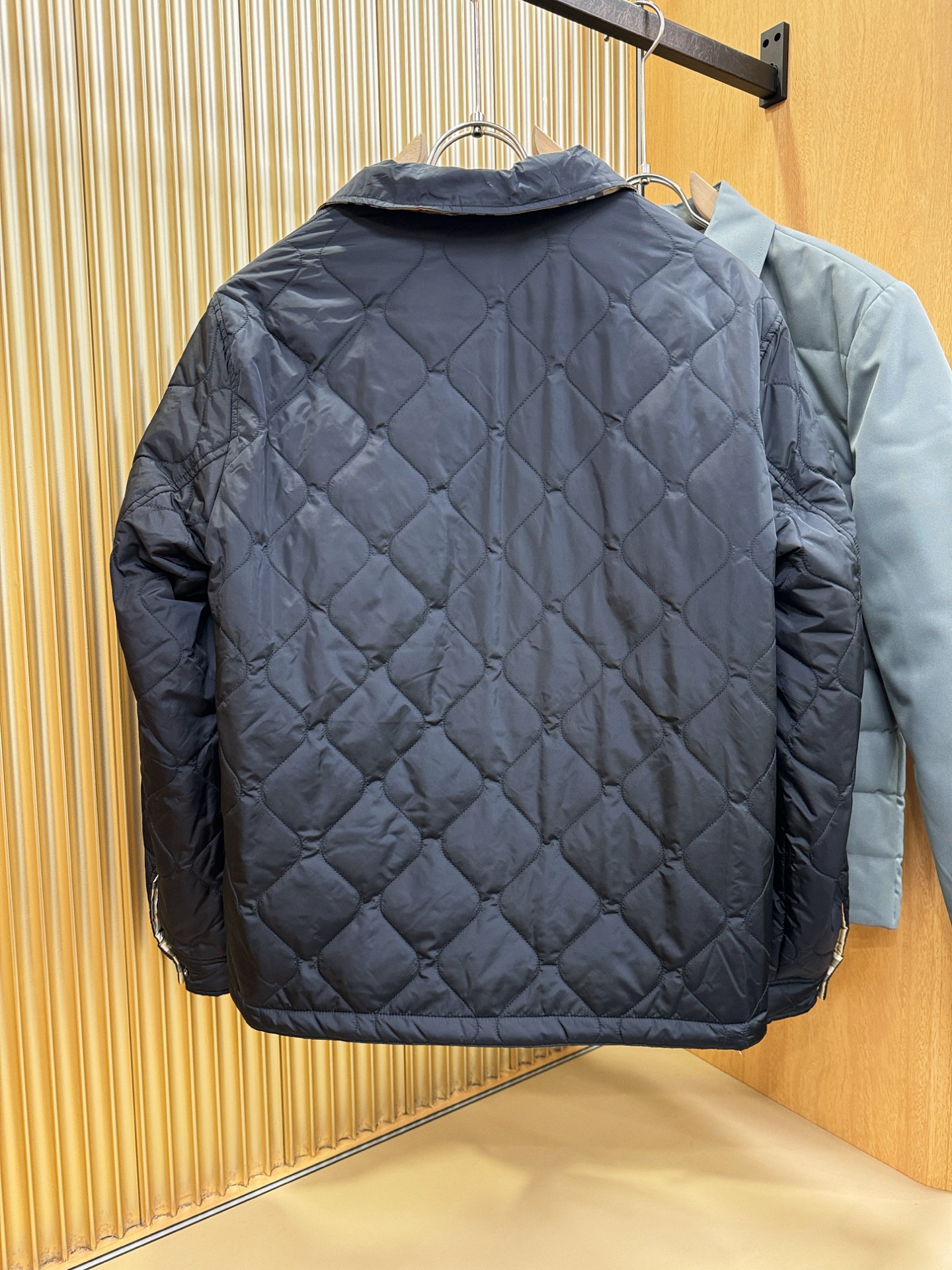 BURBERRY巴宝莉 2025秋冬新款棉服夹克外套，内里加棉，精工刺绣，原单狠货 意大利进口面料时尚夹