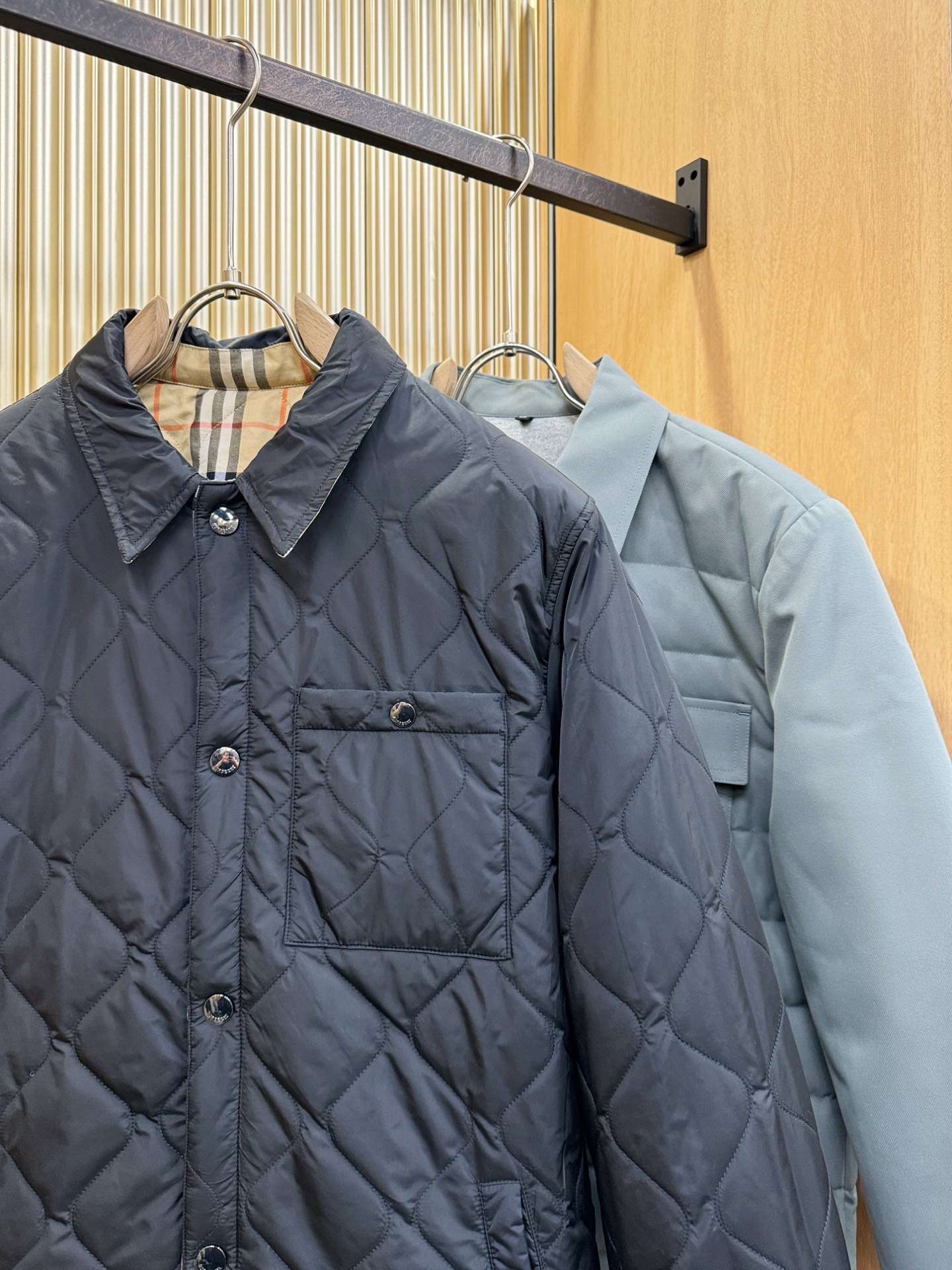 BURBERRY巴宝莉 2025秋冬新款棉服夹克外套，内里加棉，精工刺绣，原单狠货 意大利进口面料时尚夹