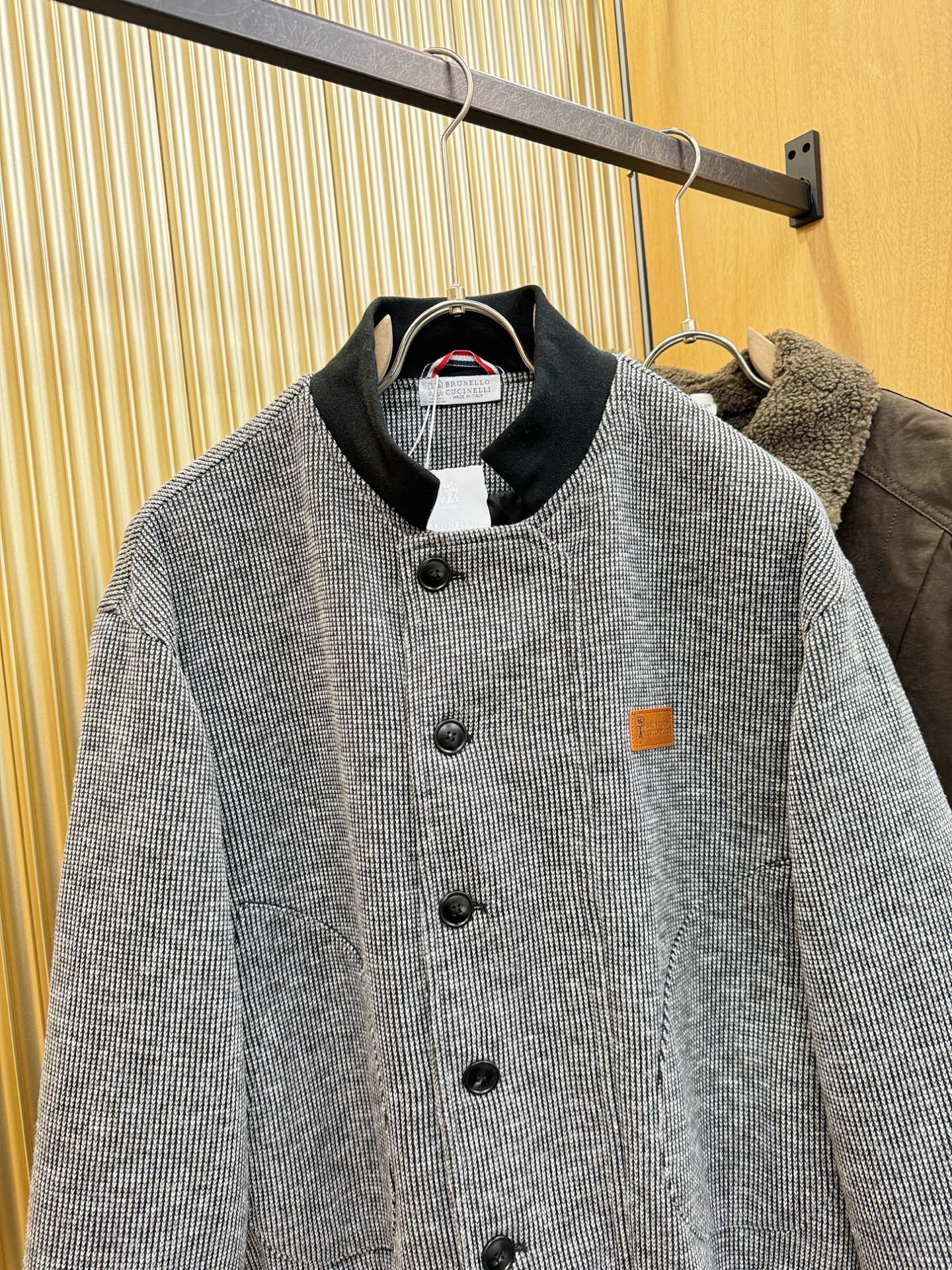 BC布鲁提 2025新款外套，秀场新品，品相非常完美，专柜高科技防水面料，内里舒适保暖，色泽饱满诱人，非