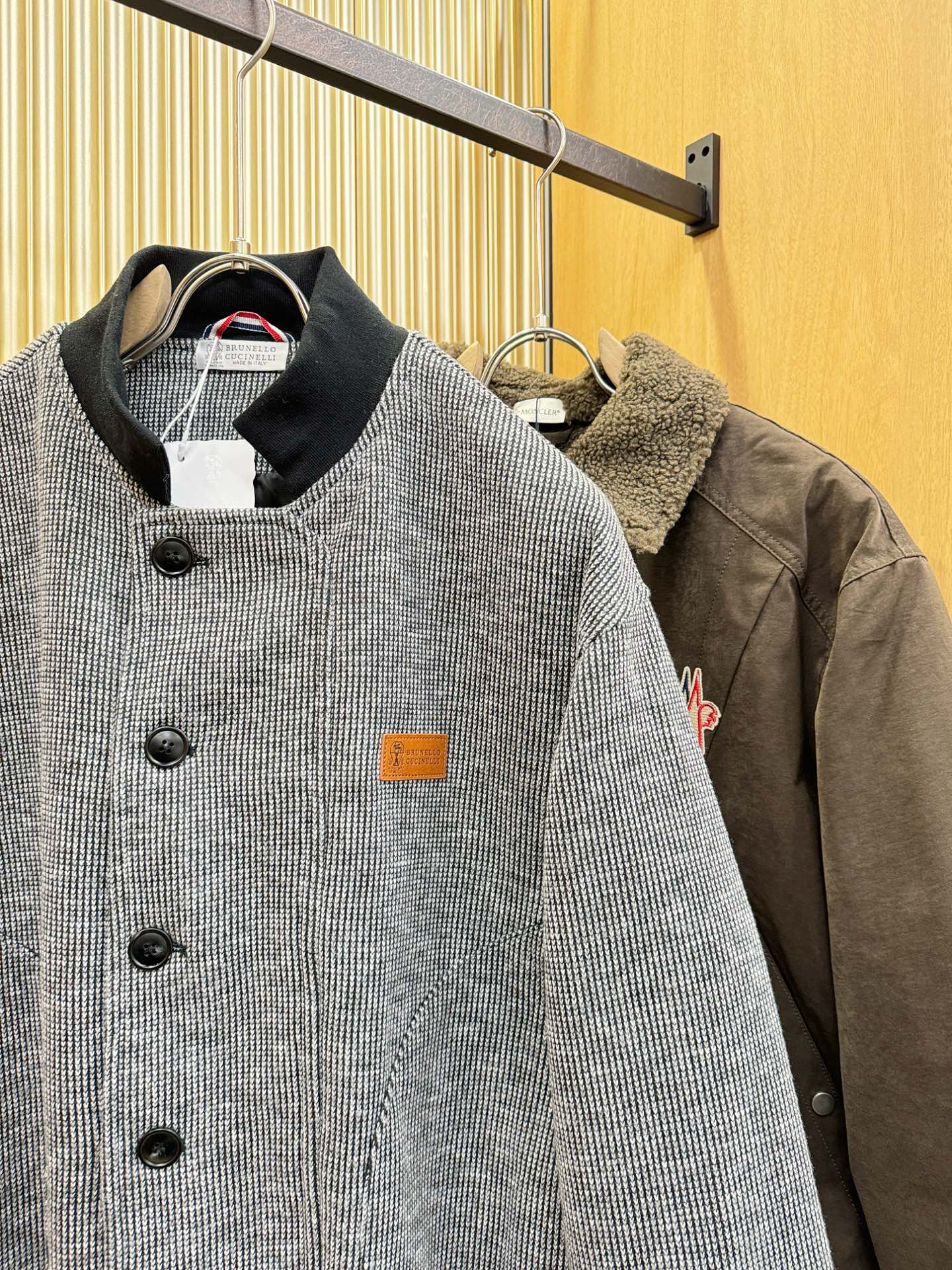 BC布鲁提 2025新款外套，秀场新品，品相非常完美，专柜高科技防水面料，内里舒适保暖，色泽饱满诱人，非