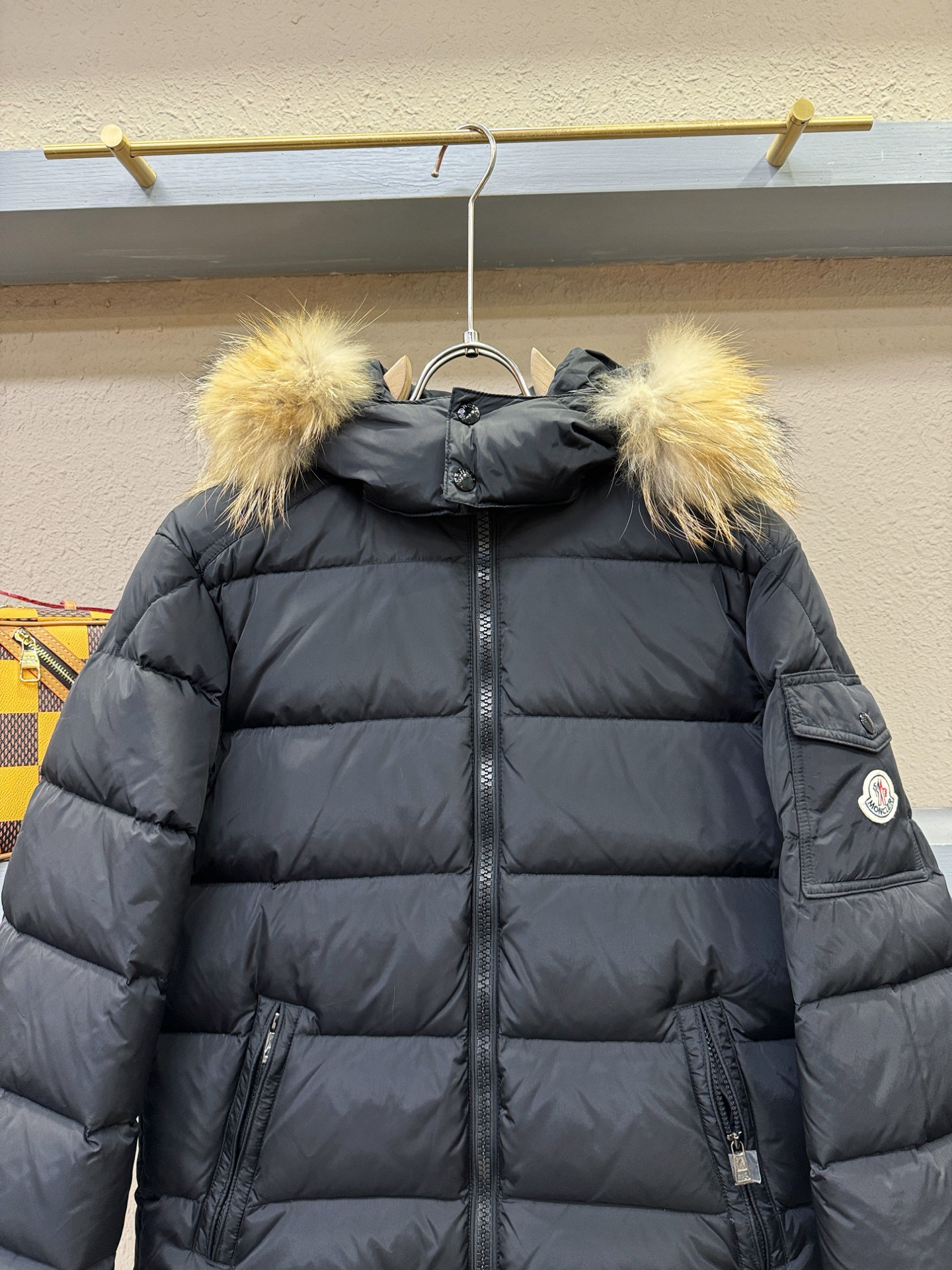 Moncler蒙口 2025新款羽绒服，秀场新品，品相非常完美，专柜高科技防水面料，内里90%白鹅绒填充