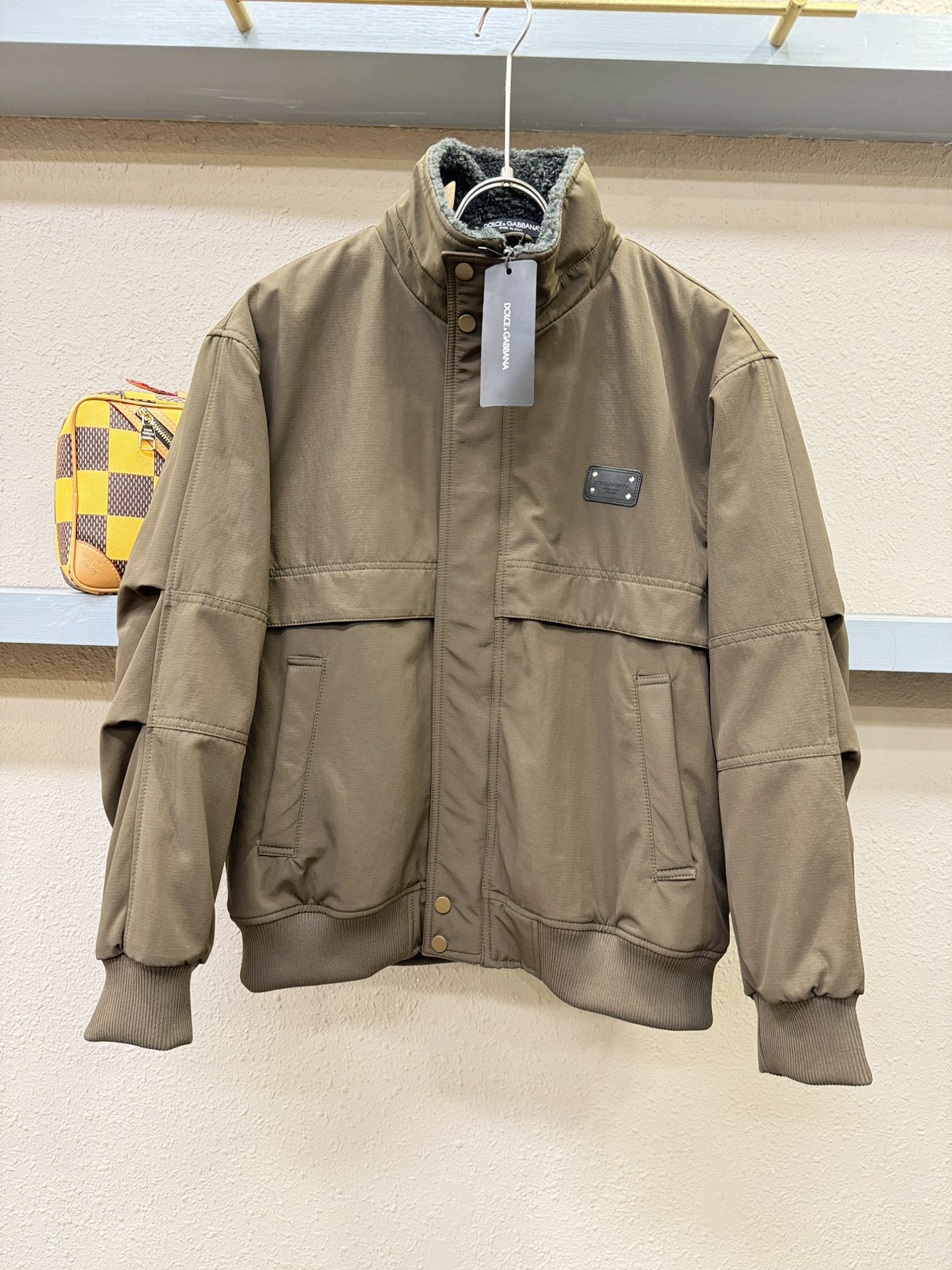 DG杜嘉班纳2025新款外套，秀场新品，加绒加厚，品相非常完美，专柜高科技防水面料，内里舒适保暖，色泽饱