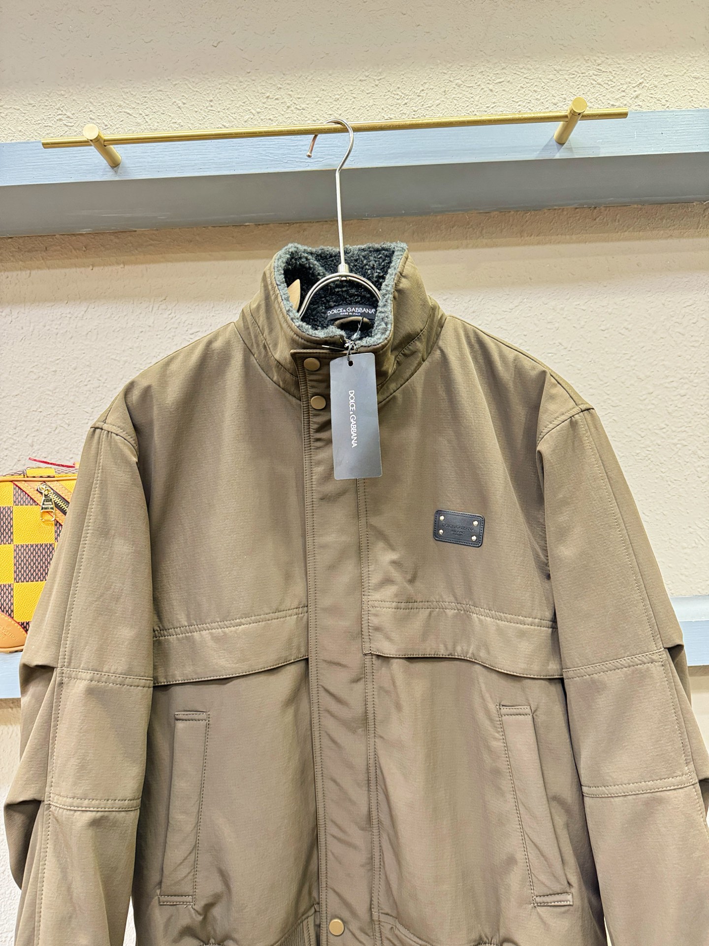 DG杜嘉班纳2025新款外套，秀场新品，加绒加厚，品相非常完美，专柜高科技防水面料，内里舒适保暖，色泽饱