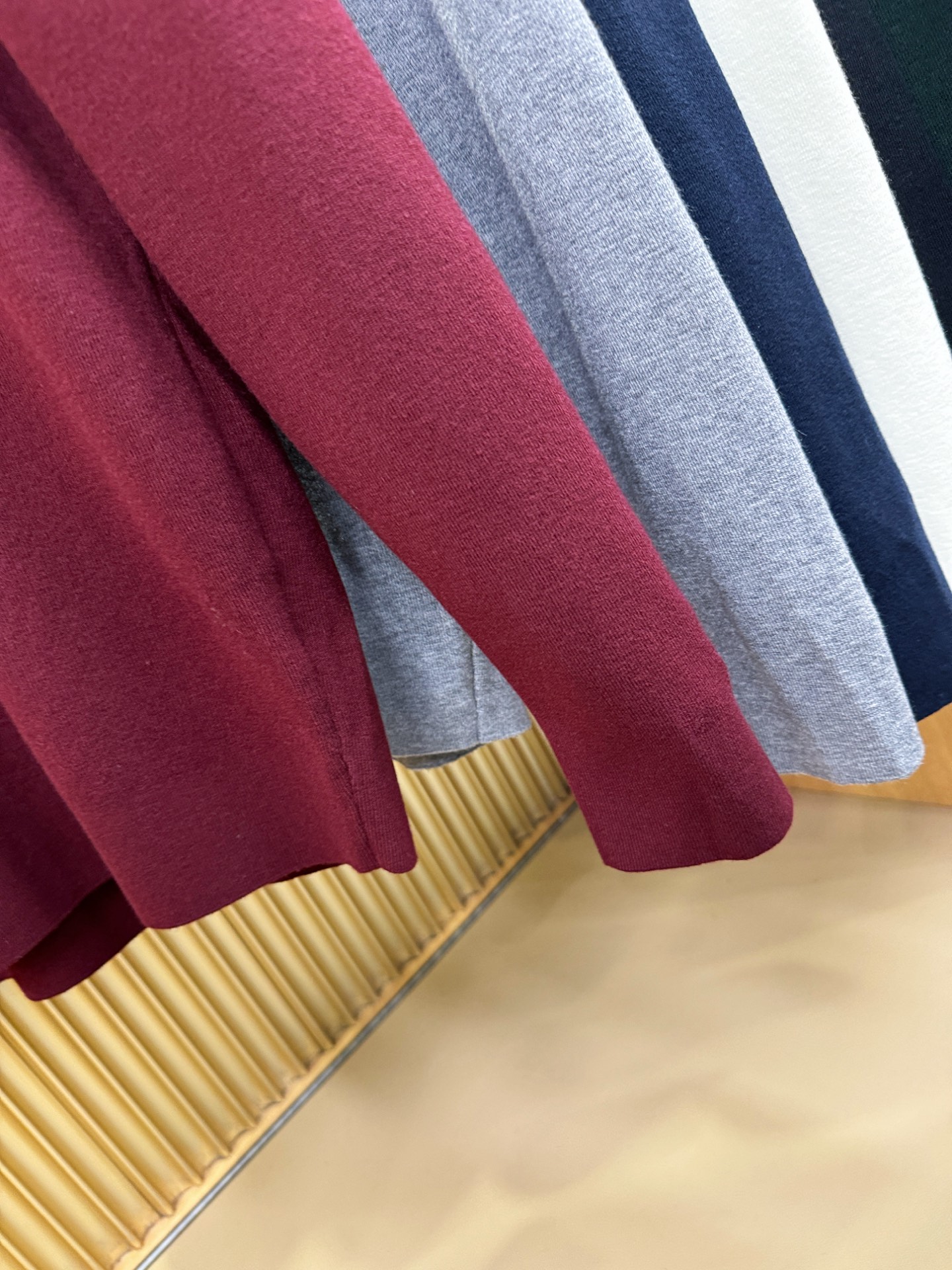 DG 2025新款毛衣，胸前logo设计！贸易公司渠道稀出，同步官网发售！秋冬系列经典设计！此款毛衣甄选