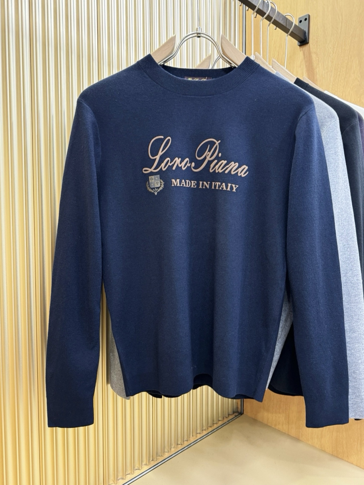 Loro Piana诺悠翩雅 2025新款毛衣，胸前logo设计！贸易公司渠道稀出，同步官网发售！秋冬系