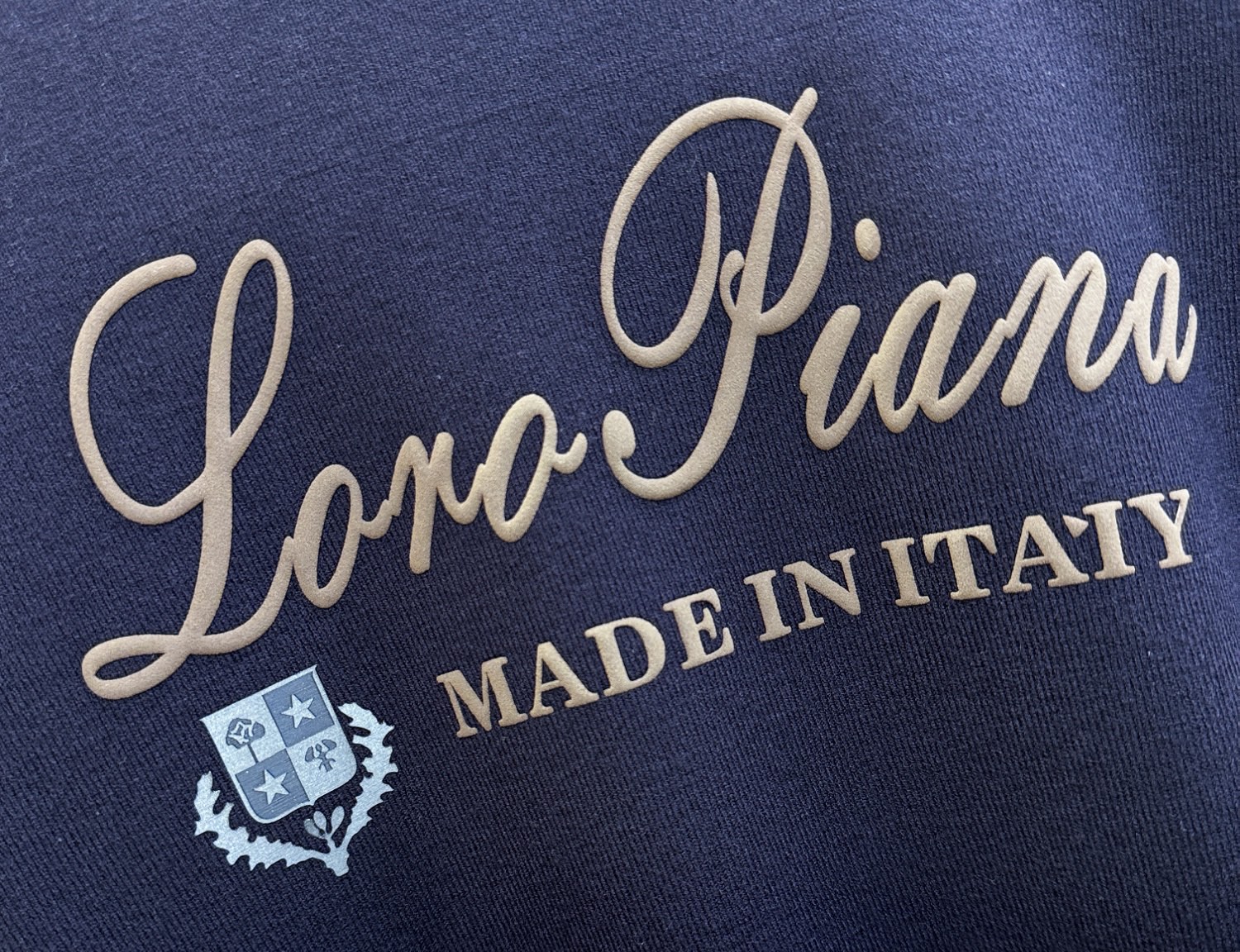 Loro Piana诺悠翩雅 2025新款毛衣，胸前logo设计！贸易公司渠道稀出，同步官网发售！秋冬系