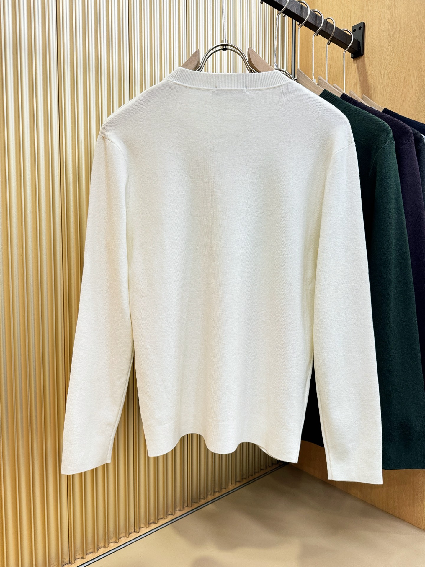 Loro Piana诺悠翩雅 2025新款毛衣，胸前logo设计！贸易公司渠道稀出，同步官网发售！秋冬系