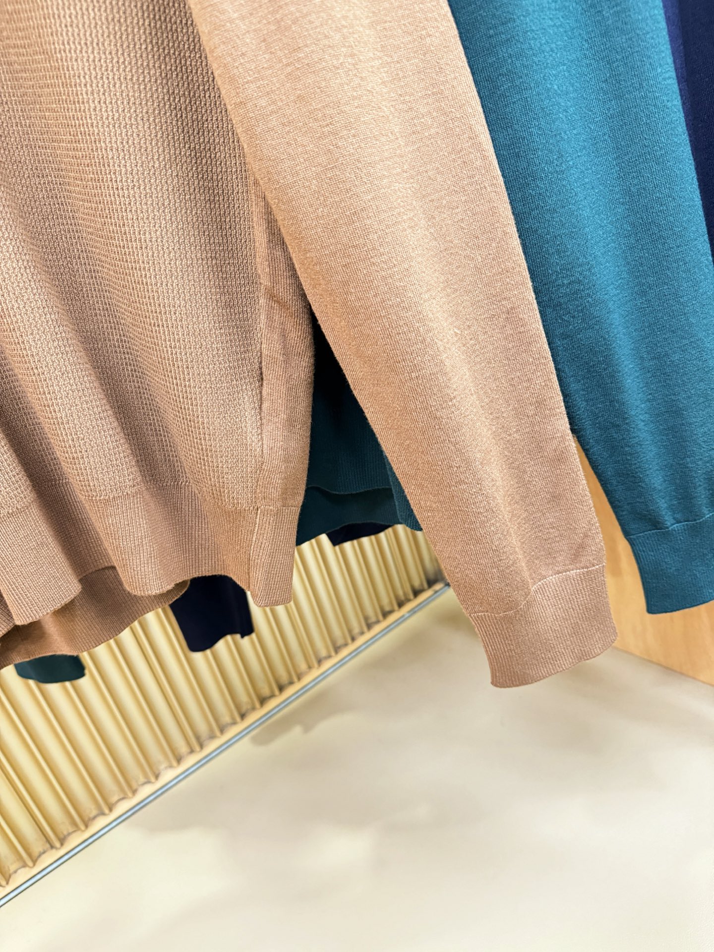 Loro Piana诺悠翩雅 2025新款毛衣，胸前logo设计！贸易公司渠道稀出，同步官网发售！秋冬系