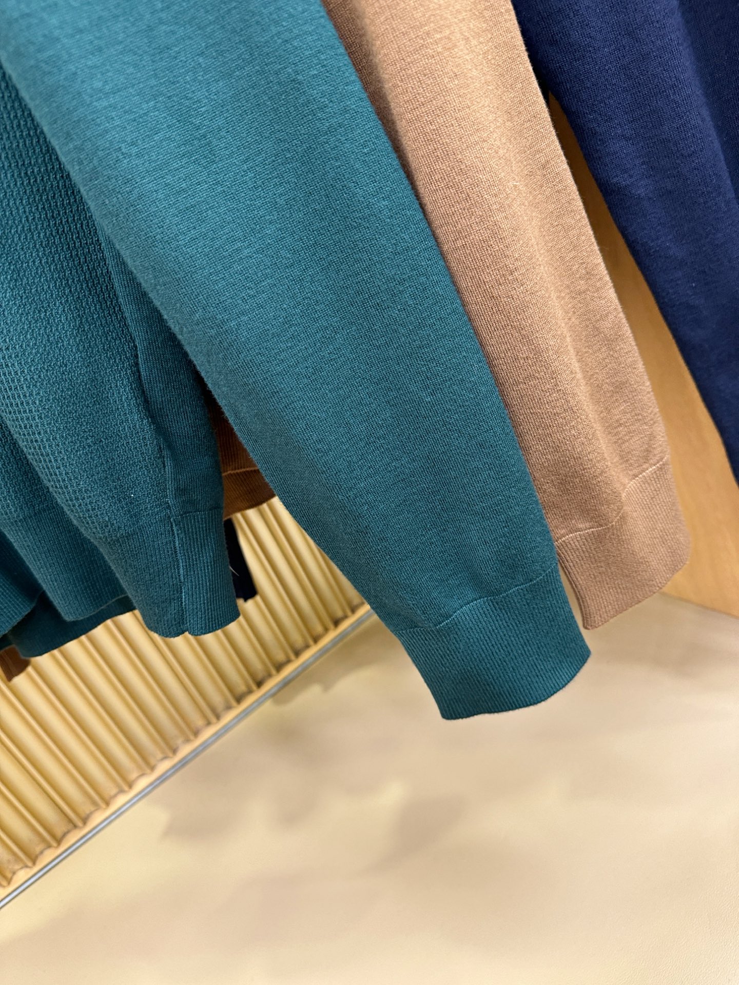 Loro Piana诺悠翩雅 2025新款毛衣，胸前logo设计！贸易公司渠道稀出，同步官网发售！秋冬系