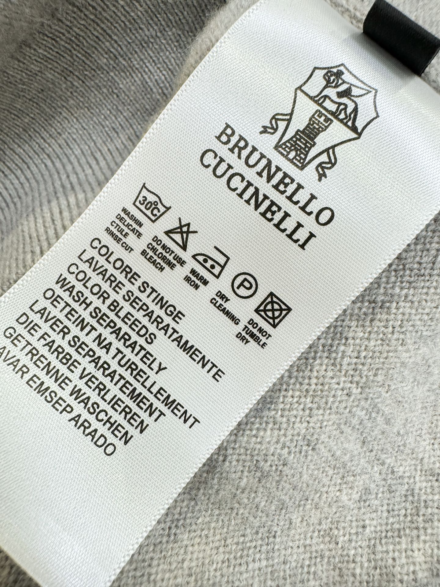 BC布鲁提 2025秋冬新款羊绒毛衣，顶级羊绒面料，logo图案设计，胸前logo设计！秋冬系列经典设计