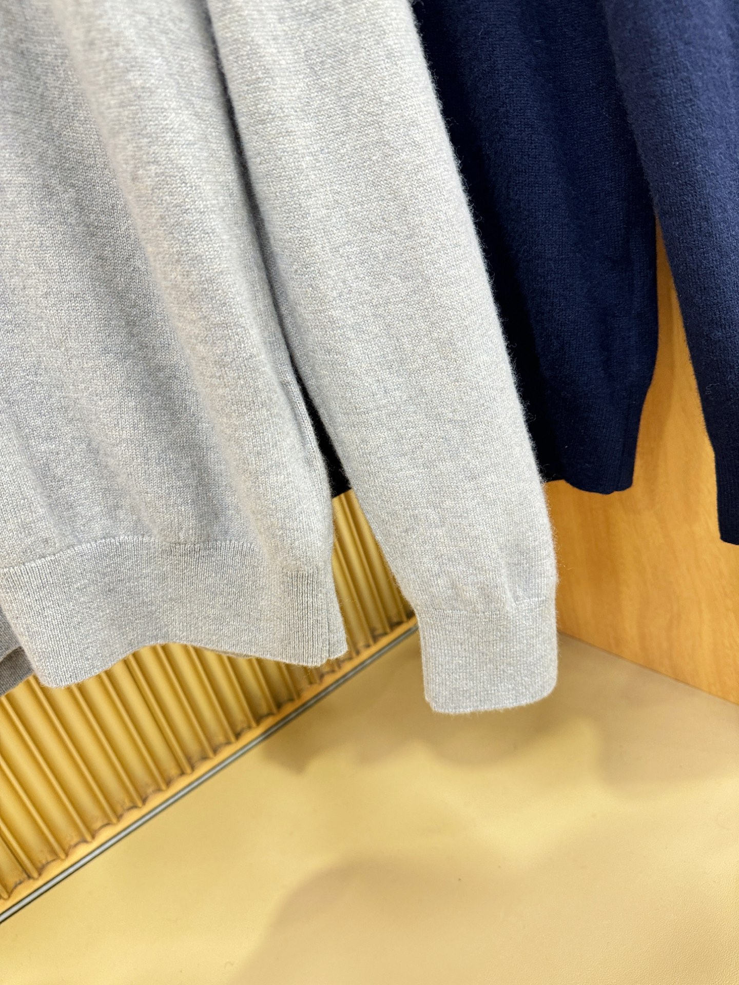 BC布鲁提 2025秋冬新款羊绒毛衣，顶级羊绒面料，logo图案设计，胸前logo设计！秋冬系列经典设计