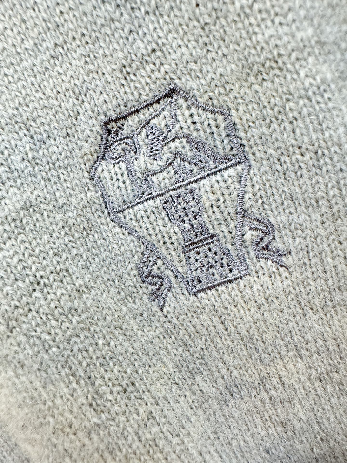 BC布鲁提 2025秋冬新款羊绒毛衣，顶级羊绒面料，logo图案设计，胸前logo设计！秋冬系列经典设计