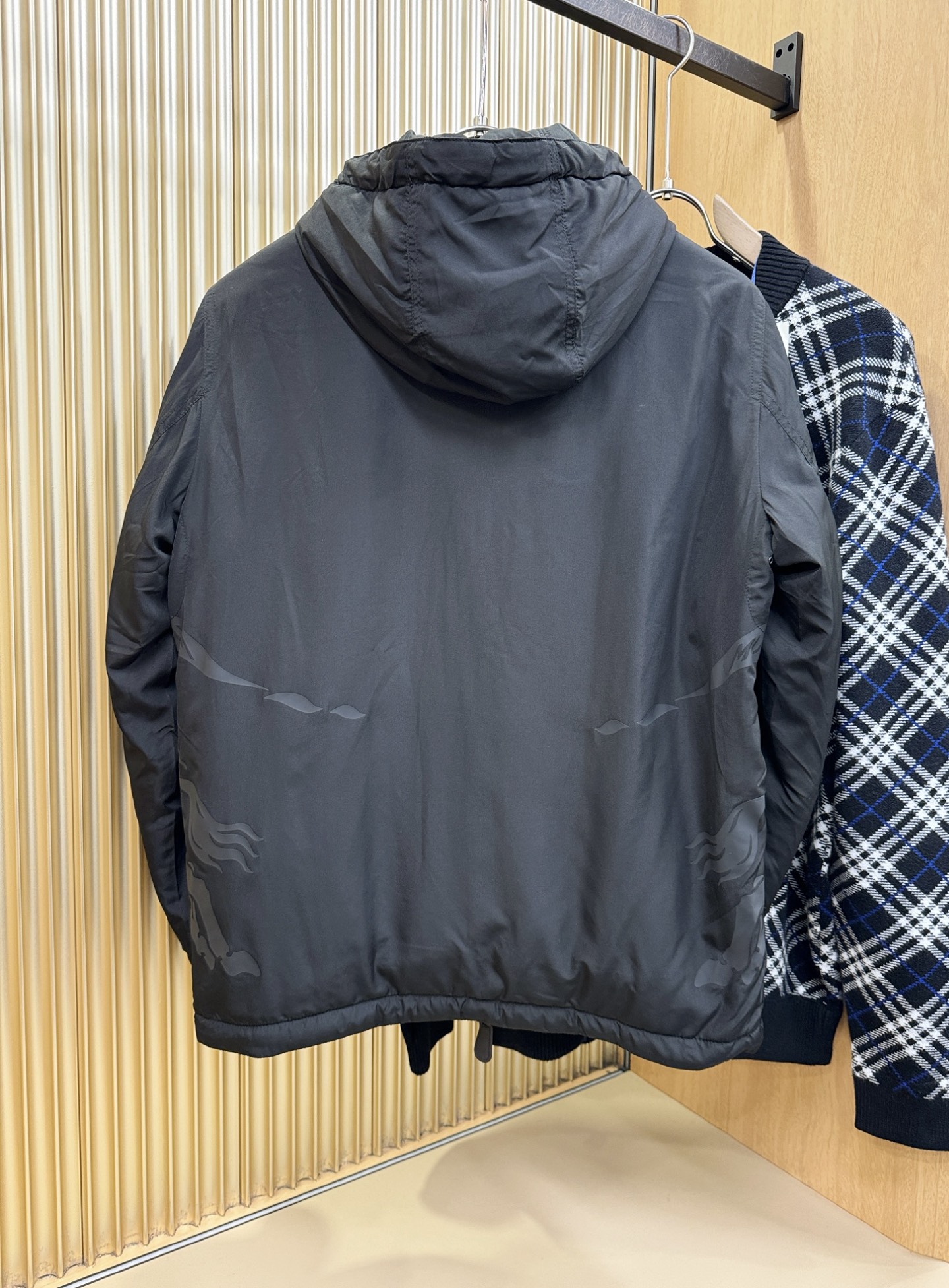 BURBERRY巴宝莉 2025秋冬新款棉服夹克外套，内里加棉，原单狠货 意大利进口面料时尚夹克外套。加