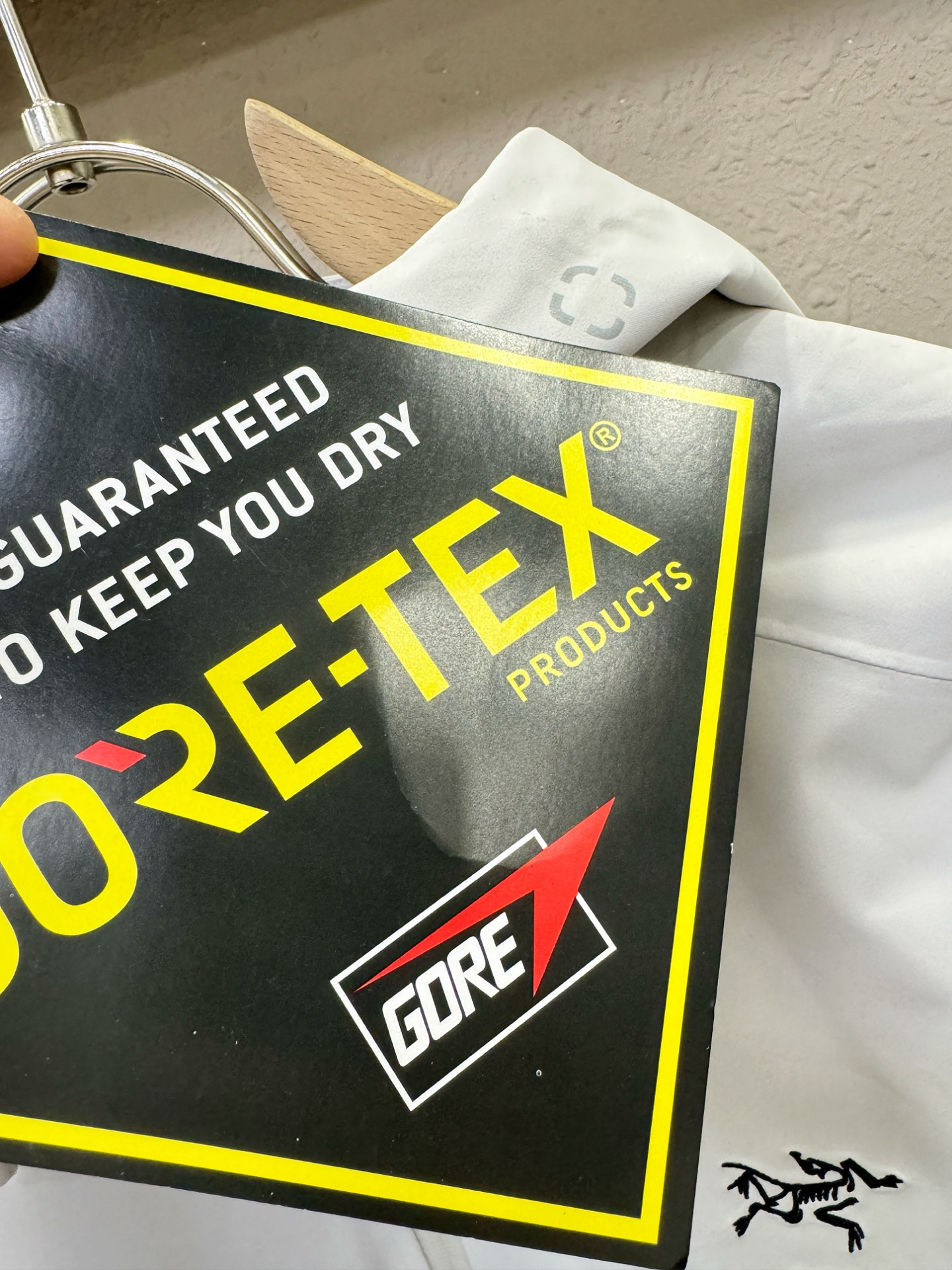 ARC‘TERYX/始祖鸟 户外防水向导级冲锋衣机能风拉链夹克，硬壳防风防水冲锋衣，全压胶工艺，高品质Y