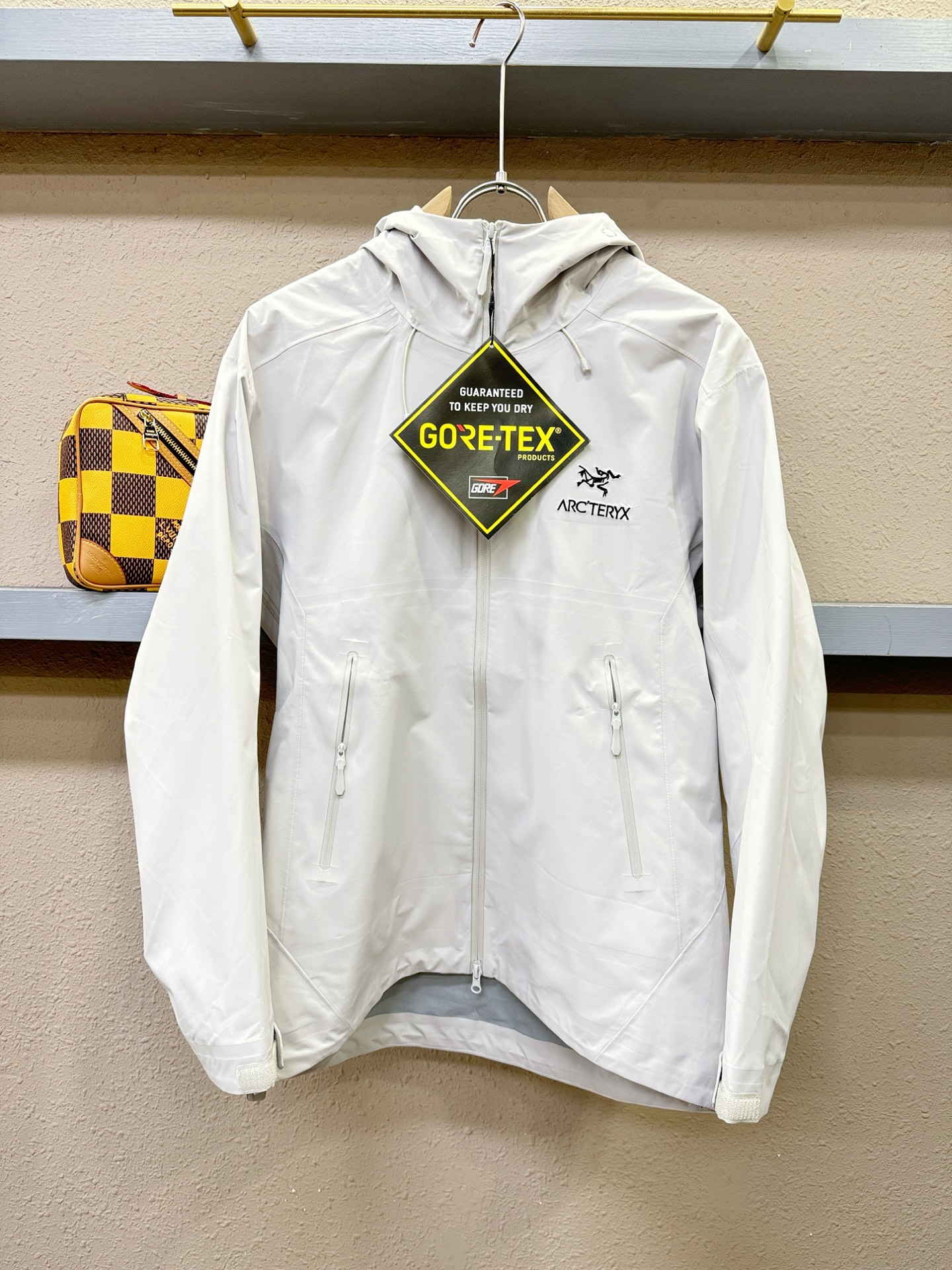 ARC‘TERYX/始祖鸟 户外防水向导级冲锋衣机能风拉链夹克，硬壳防风防水冲锋衣，全压胶工艺，高品质Y