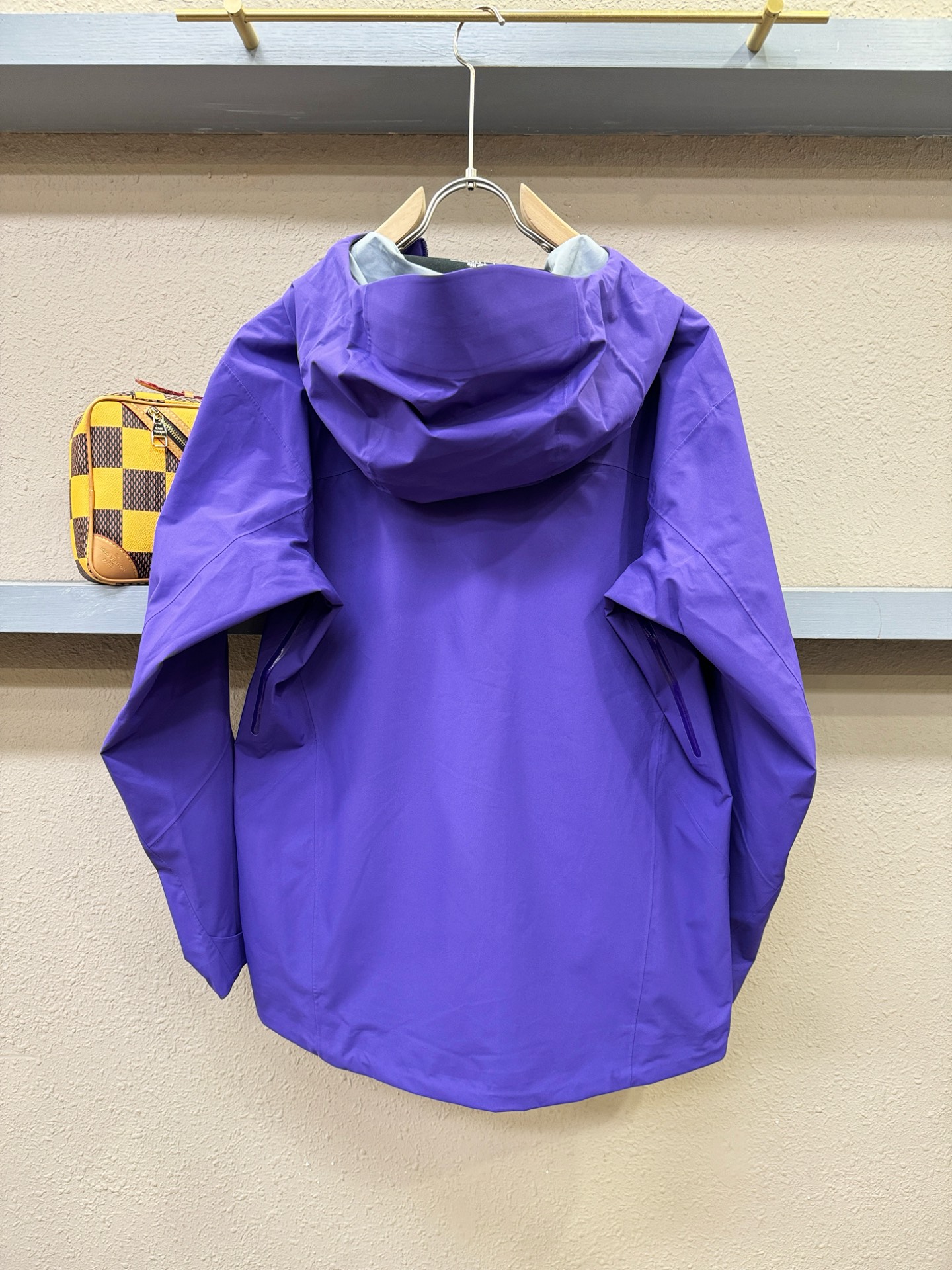 ARC‘TERYX/始祖鸟 户外防水向导级冲锋衣机能风拉链夹克，硬壳防风防水冲锋衣，全压胶工艺，高品质Y