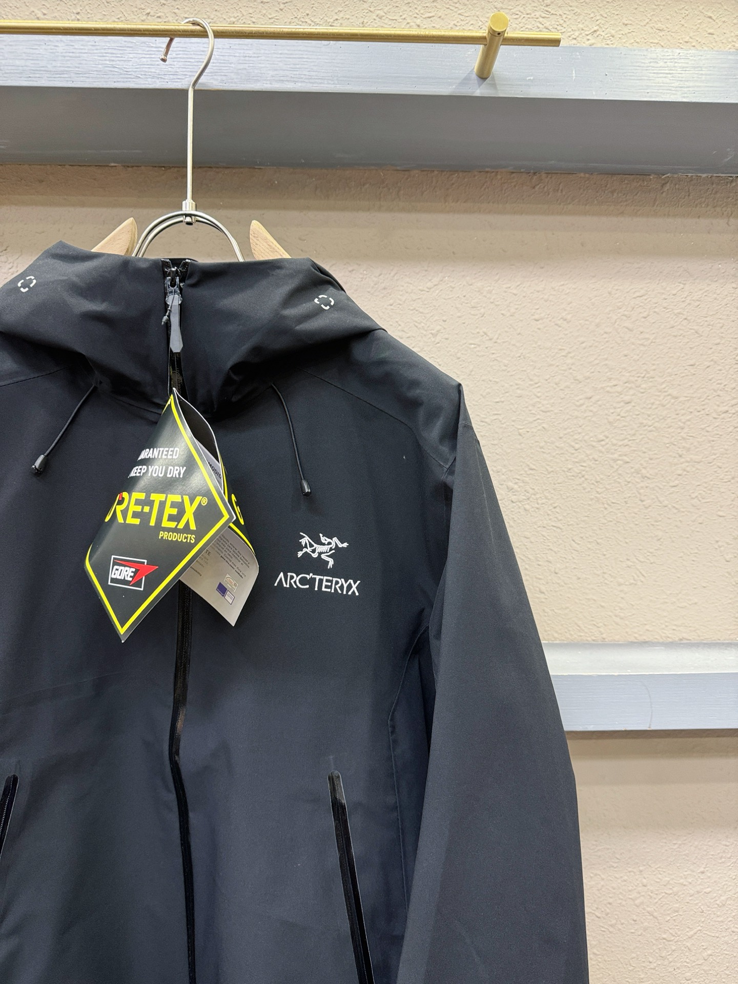 ARC‘TERYX/始祖鸟 户外防水向导级冲锋衣机能风拉链夹克，硬壳防风防水冲锋衣，全压胶工艺，高品质Y