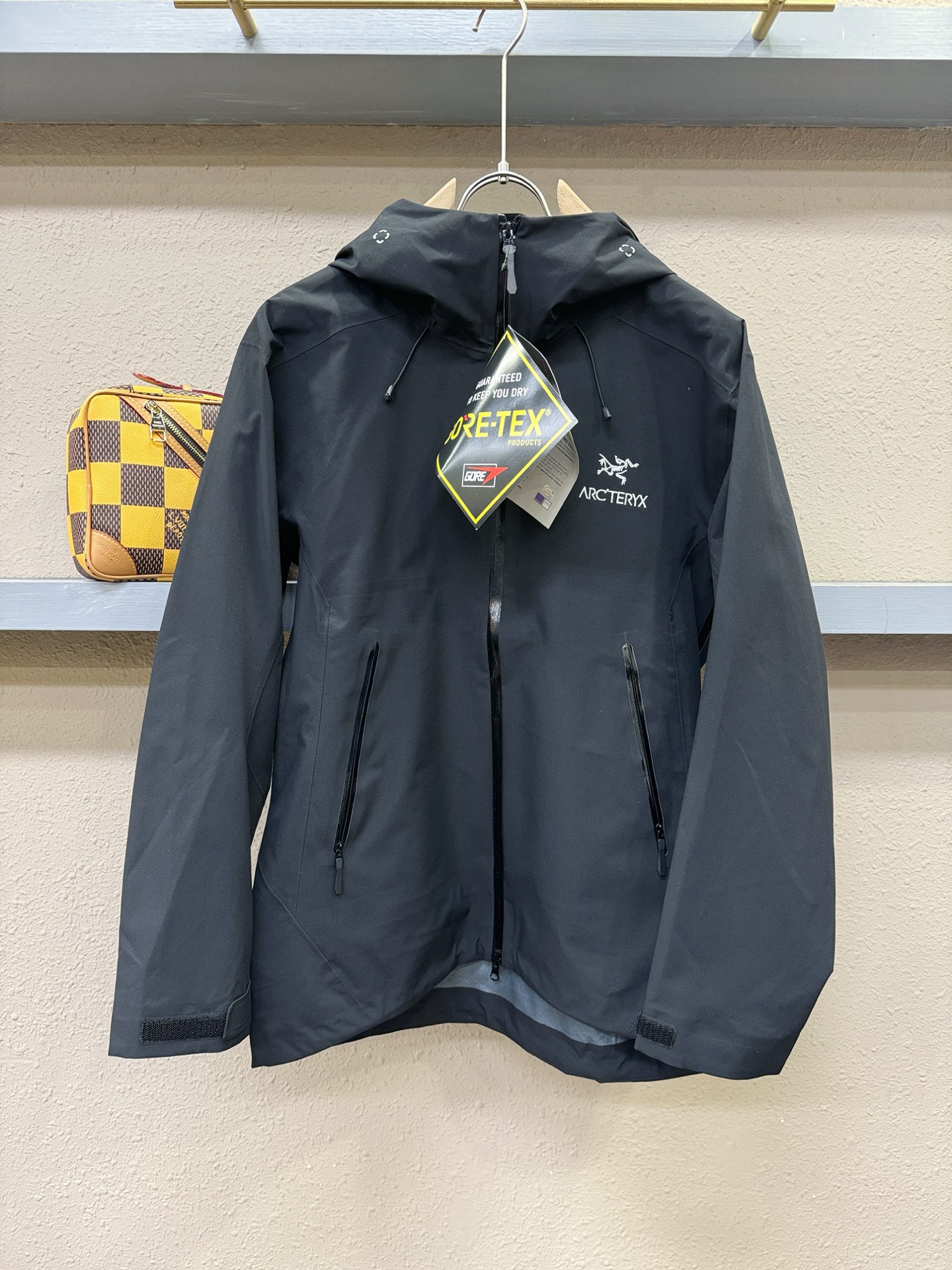 ARC‘TERYX/始祖鸟 户外防水向导级冲锋衣机能风拉链夹克，硬壳防风防水冲锋衣，全压胶工艺，高品质Y