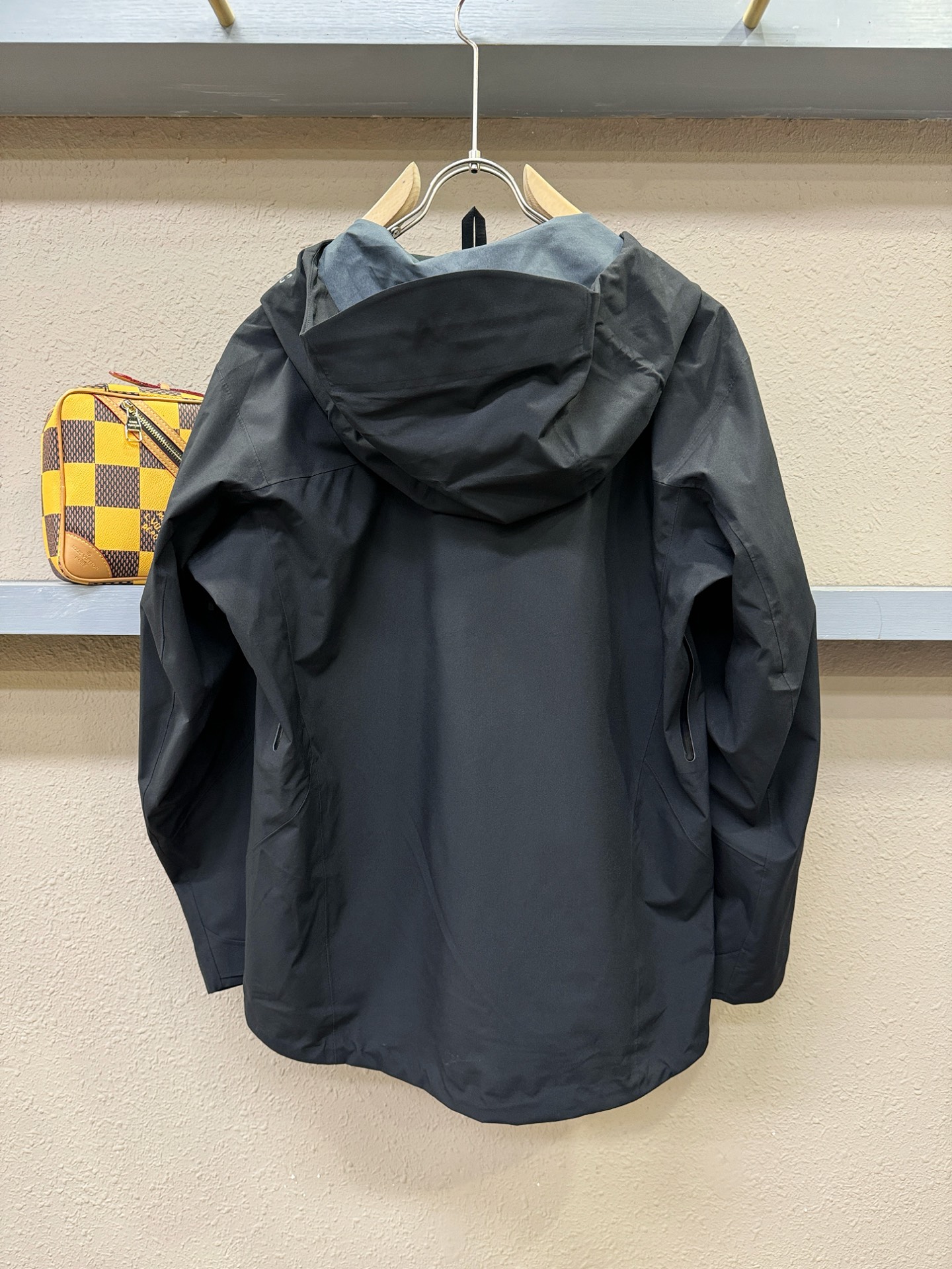 ARC‘TERYX/始祖鸟 户外防水向导级冲锋衣机能风拉链夹克，硬壳防风防水冲锋衣，全压胶工艺，高品质Y