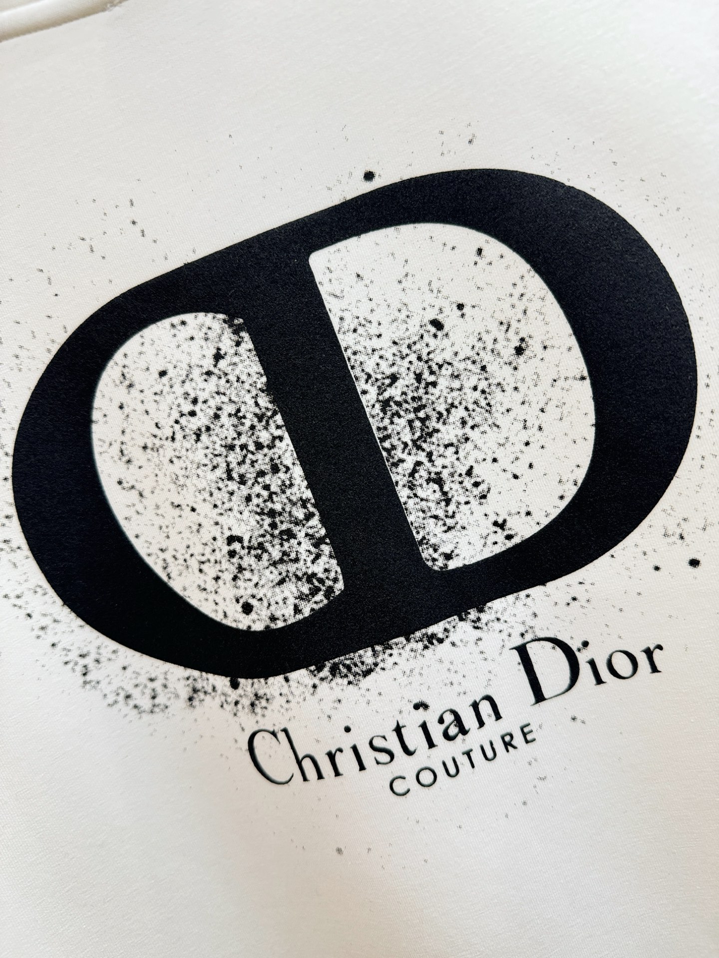 Dior迪奥 秋季新品 长袖卫衣，经典Logo设计，百搭款 官网同步发售 定制面料，柔软细腻，亲肤感极高