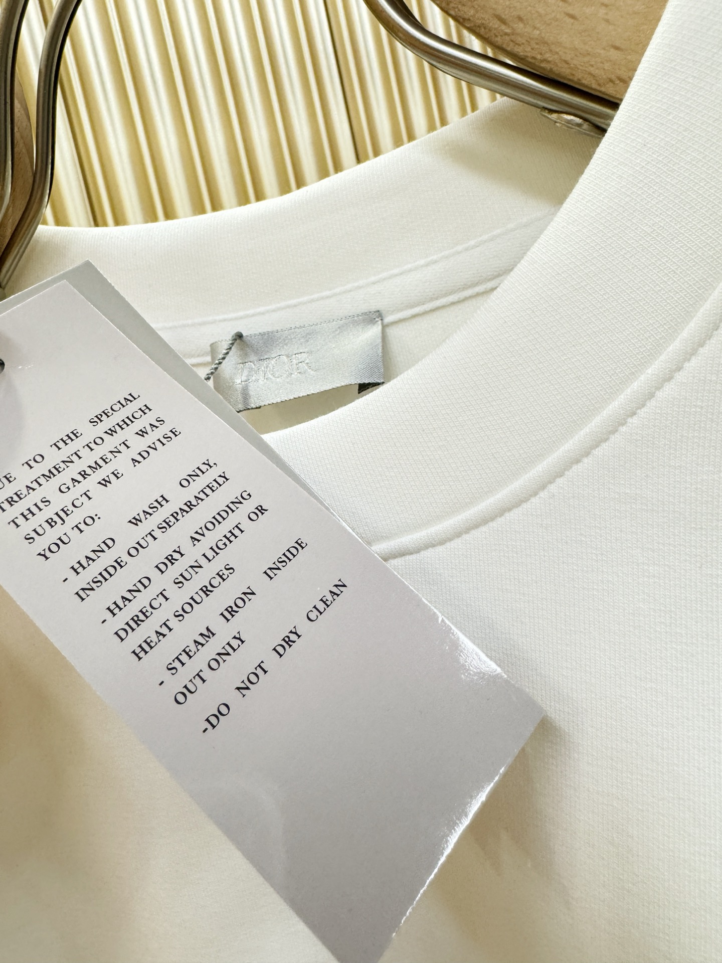 Dior迪奥 秋季新品 长袖卫衣，经典Logo设计，百搭款 官网同步发售 定制面料，柔软细腻，亲肤感极高