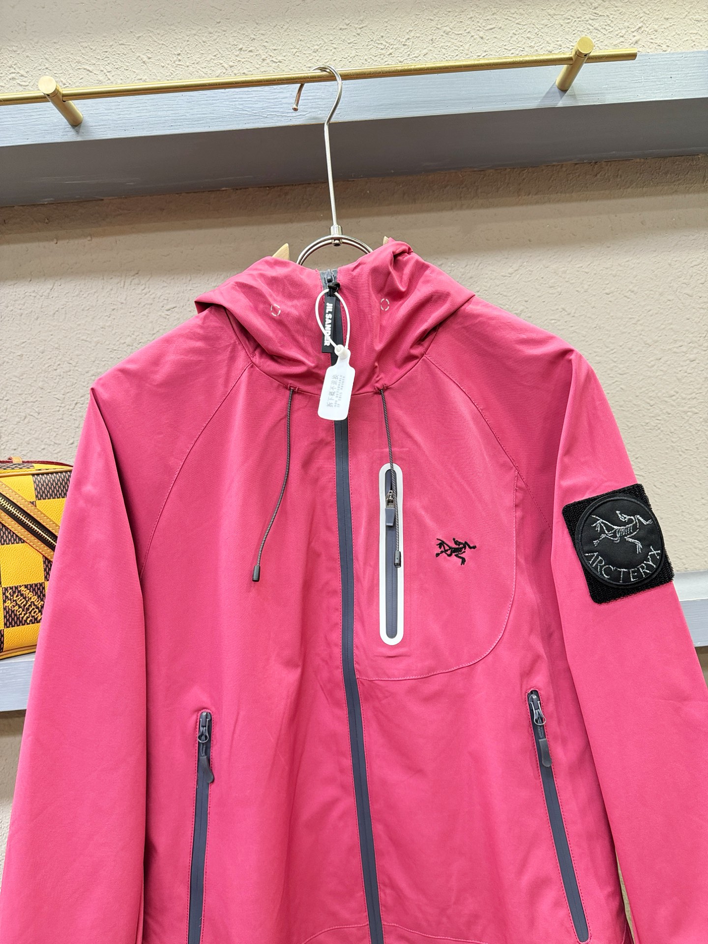 ARC‘TERYX/始祖鸟 2025秋冬新款夹克外套，原单狠货 意大利进口面料时尚夹克外套。欧洲专柜同步