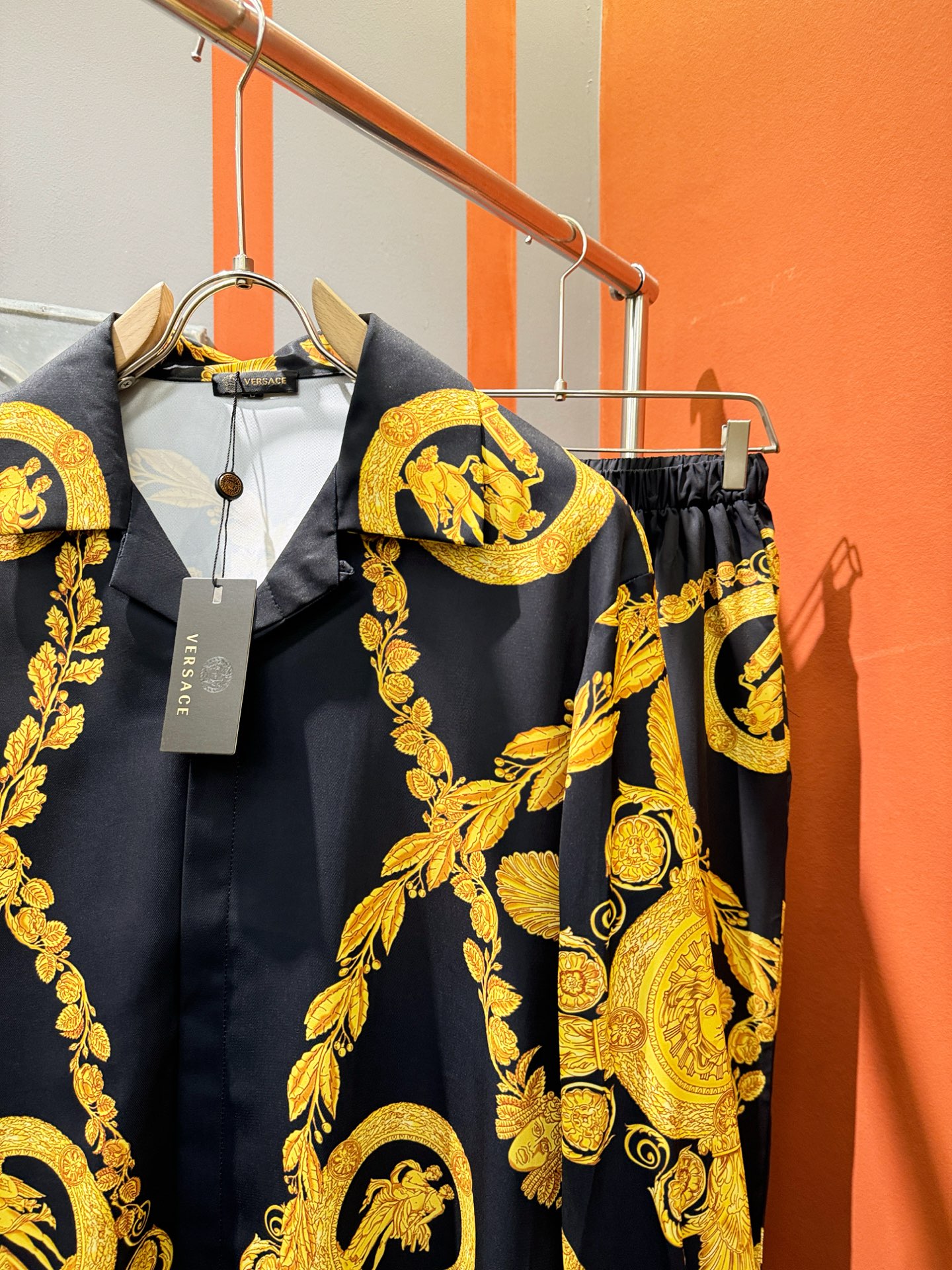 高定款(真丝面料升级 ) Versace 范思哲 最大可穿250斤‼️ 2025新款真丝套装，男女同款家