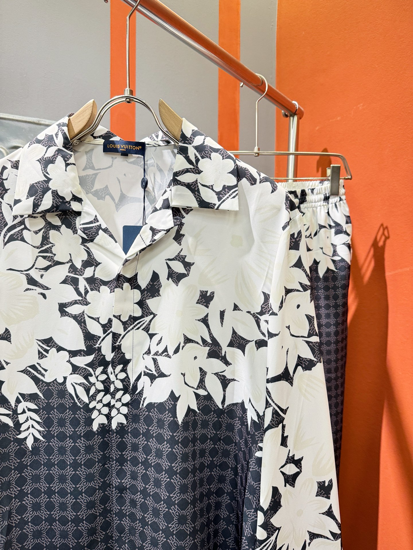 高定款(真丝面料升级 ) LV路易威登 最大可穿250斤‼️ 2025新款真丝套装，男女同款家居服套装，