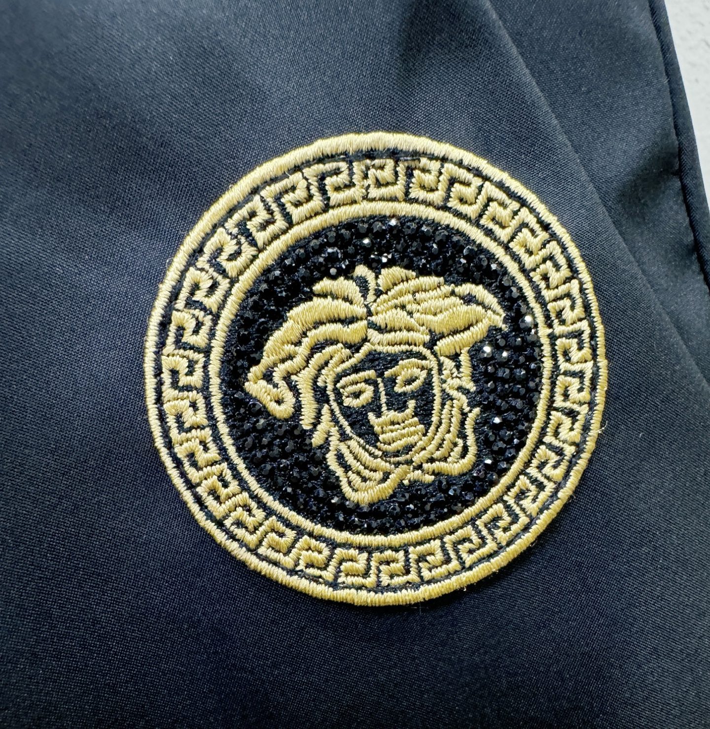 Versace 范思哲 2025秋冬新款防寒机能羽绒裤，经典羽绒长裤，防风防雨雪，内里大朵绒填充，舒适保