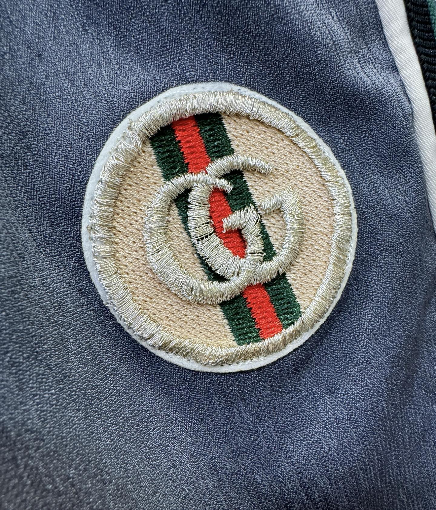 Gucci古奇2025秋冬新款防寒机能羽绒裤，经典羽绒长裤，防风防雨雪，内里大朵绒填充，舒适保暖。运动时