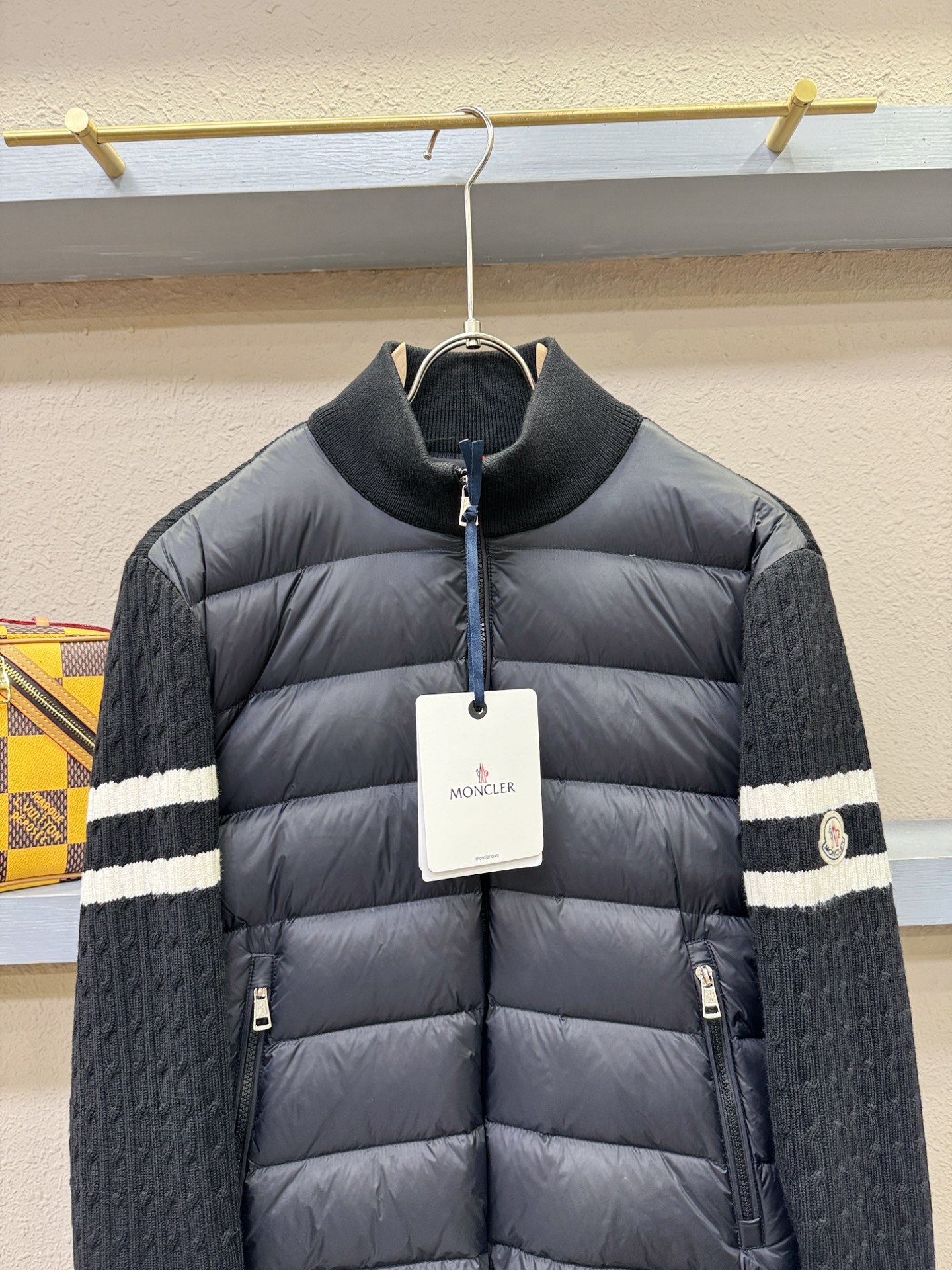 调价 高版本 Moncler蒙口 2025新款羽绒服秀场新品，品相非常完美，专柜高科技防水面料，内里90